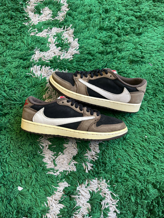 Travis Scott Jordan 1 Low “OG Mocha”