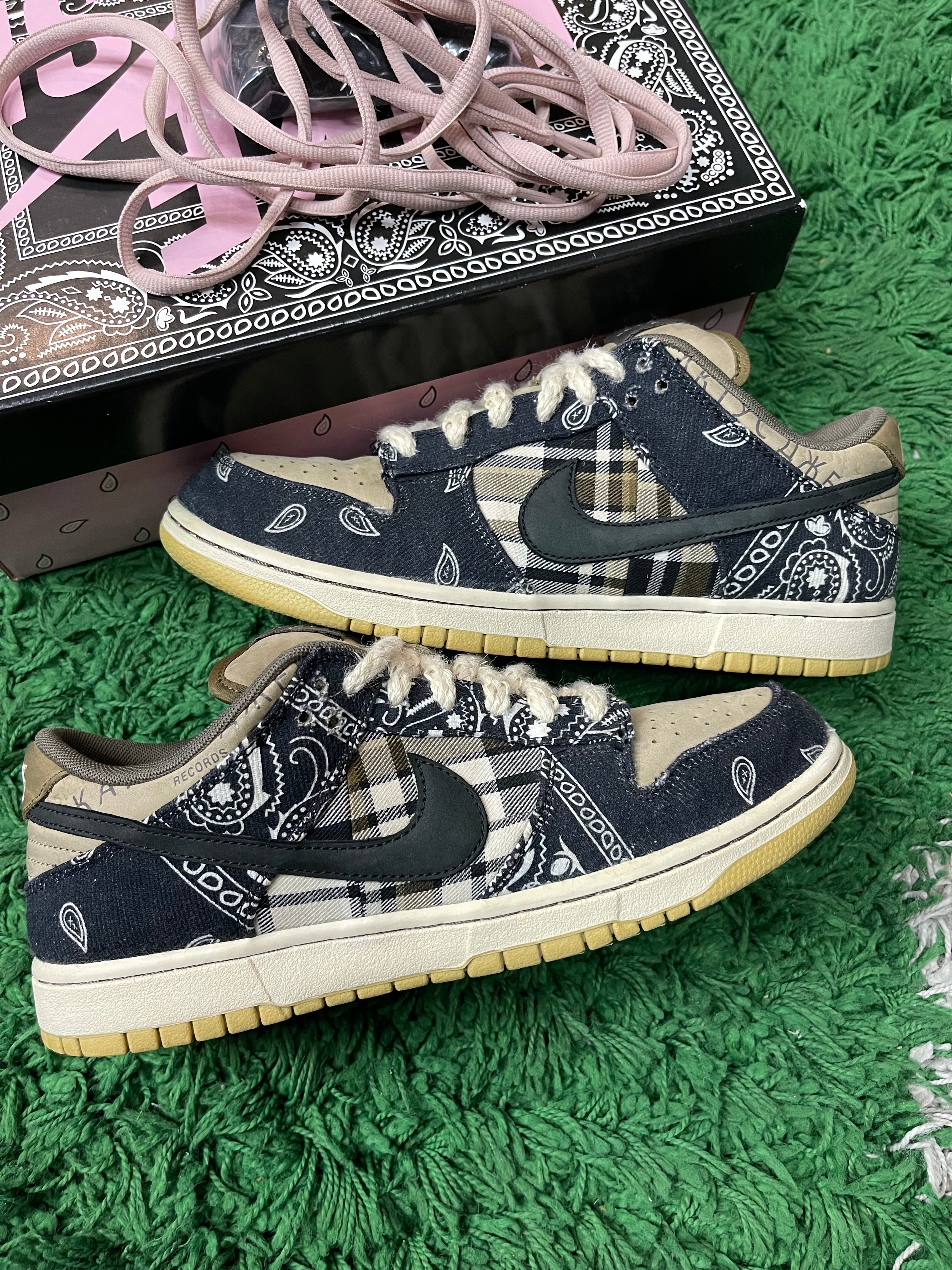 Nike Dunk Low SB “Travis Scott Special Box”