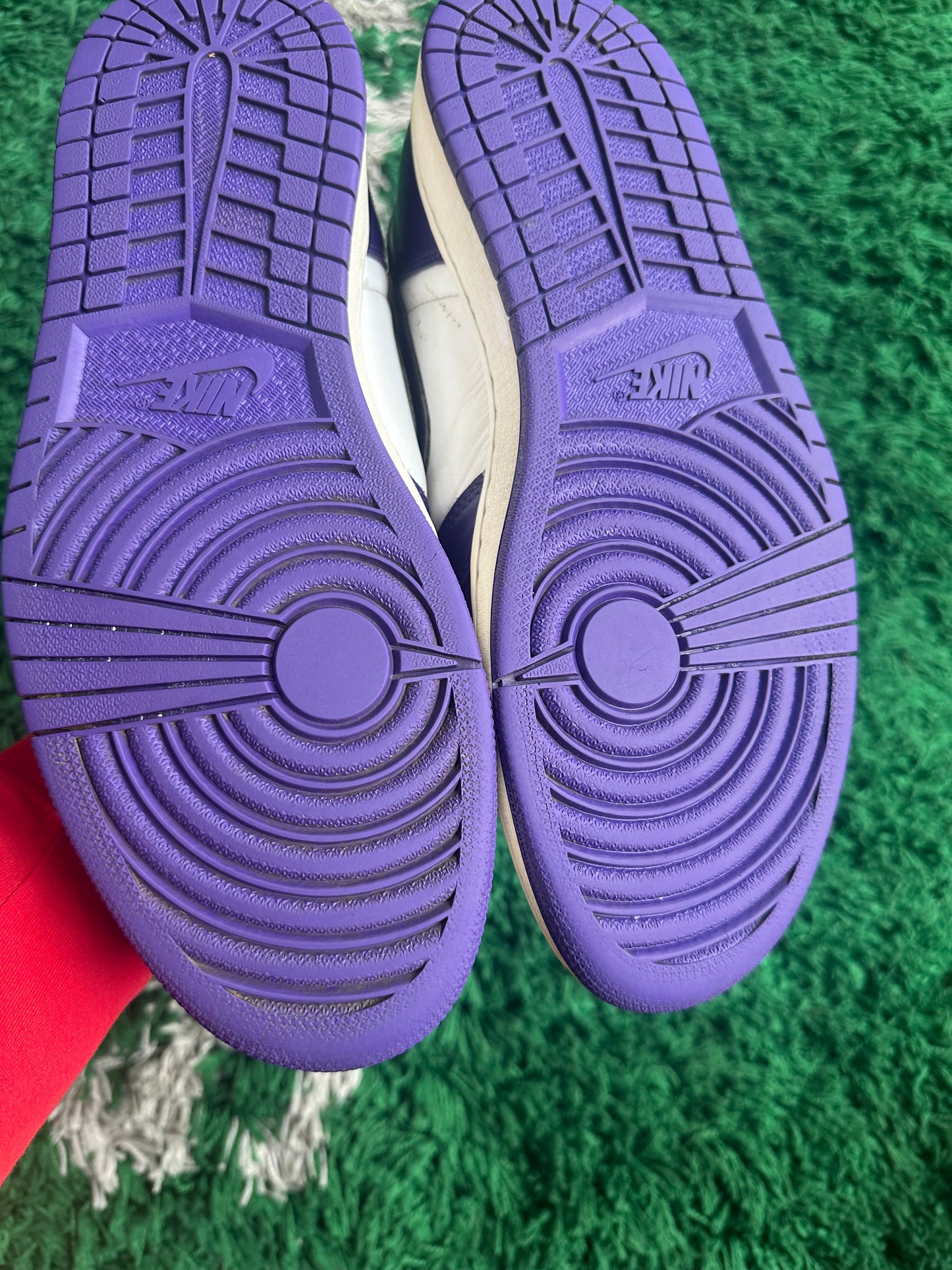 Jordan 1 High “Court Purple”