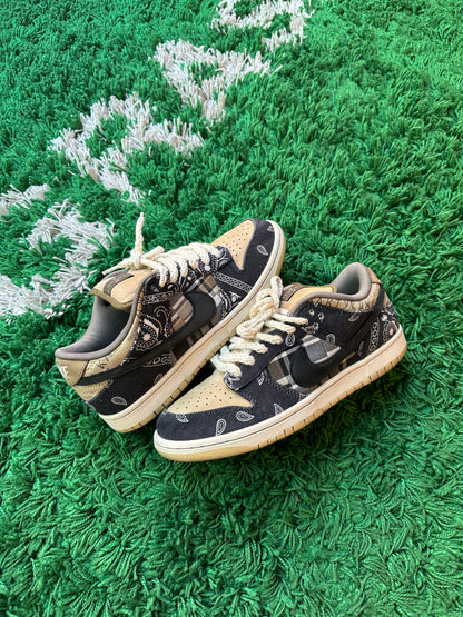 Nike SB Dunk Low x Travis Scott