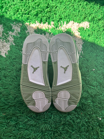 Jordan 4 “Seafoam”