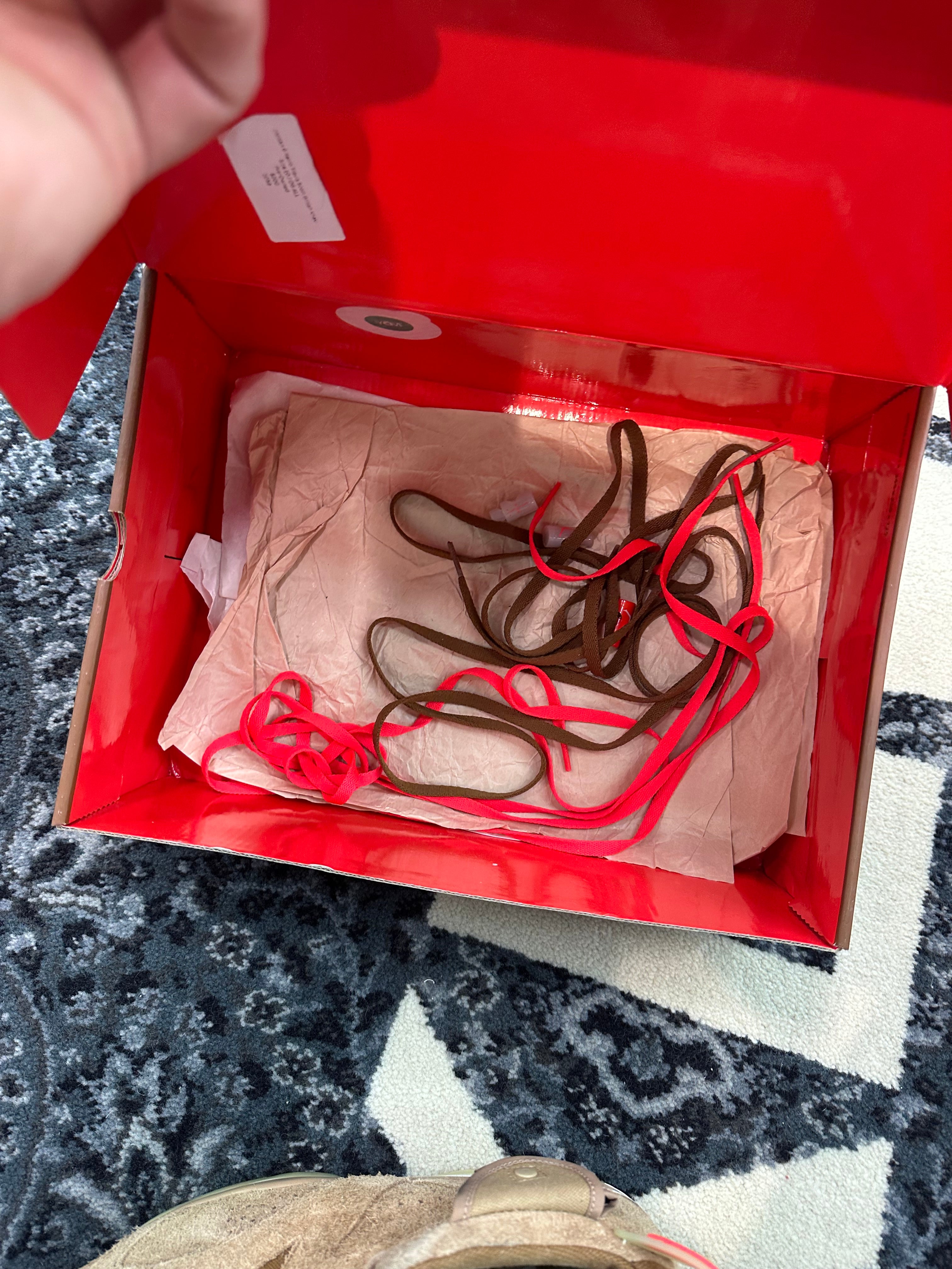 Jordan 6 Travis Scott “British Khaki”