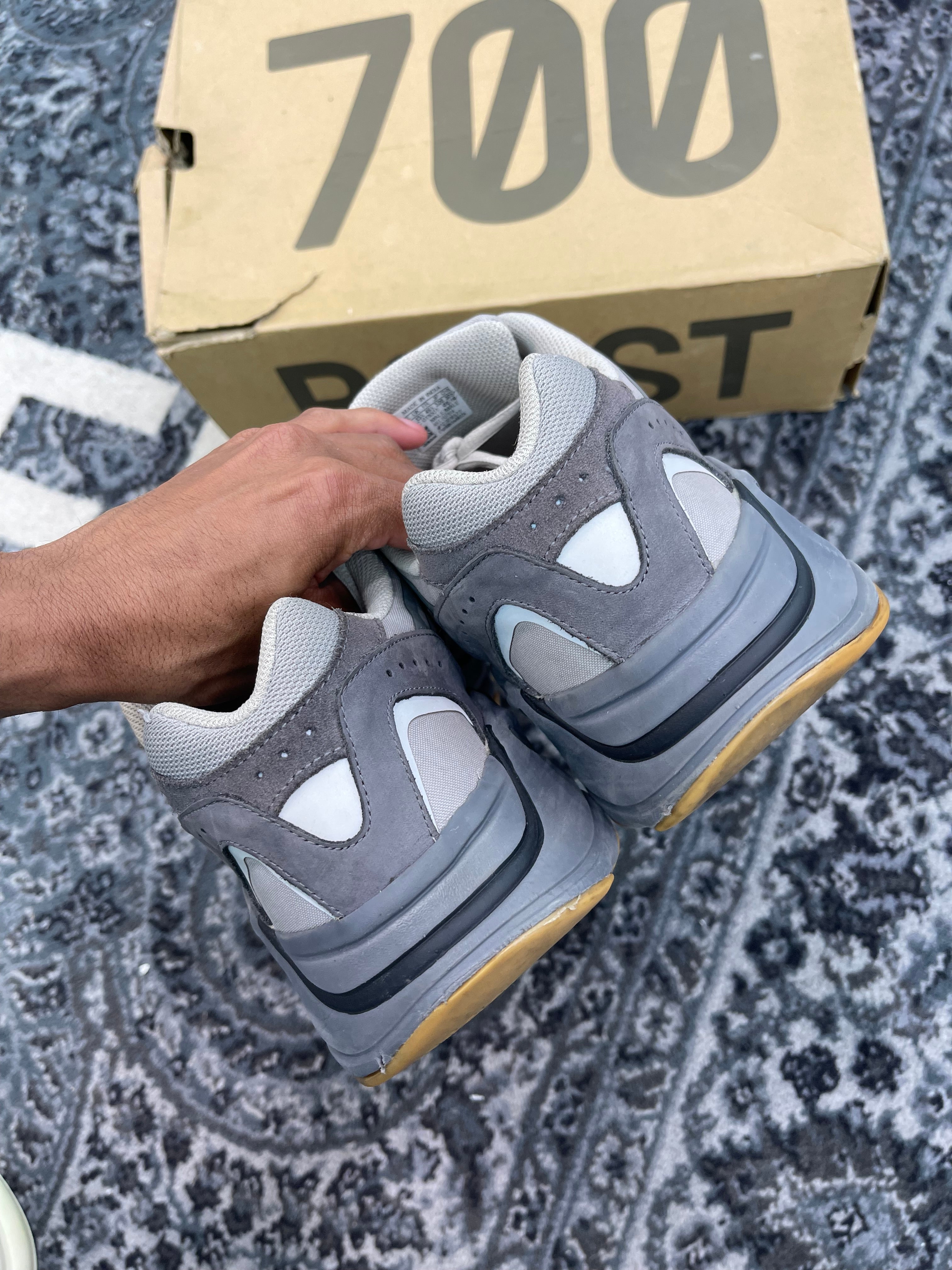 Yeezy 700 V3 “Tephra”