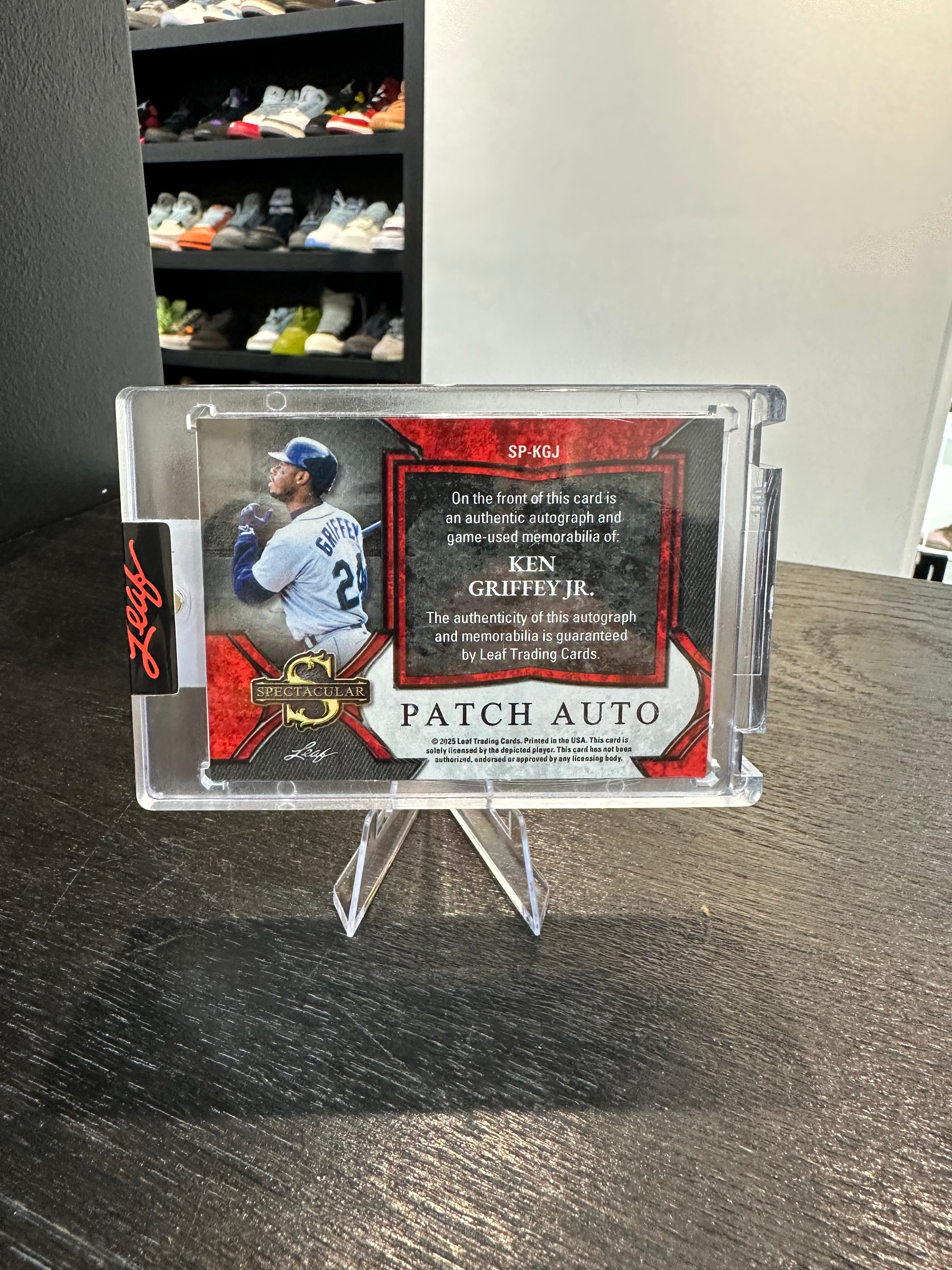 2025 Leaf Spectacular Ken Griffey Jr. Patch Auto 1/5 GAME-USED
