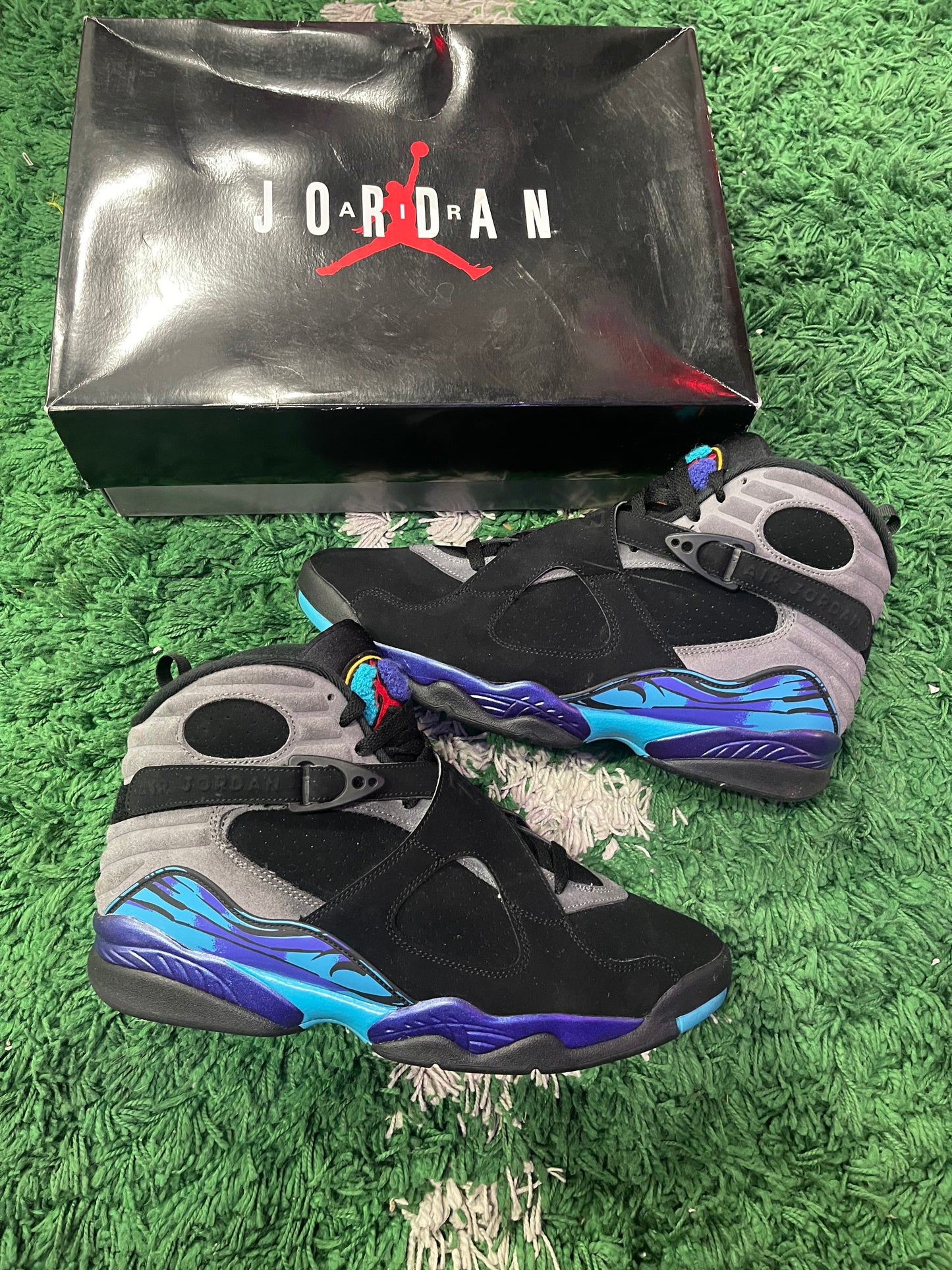 Jordan 8 “Aqua”