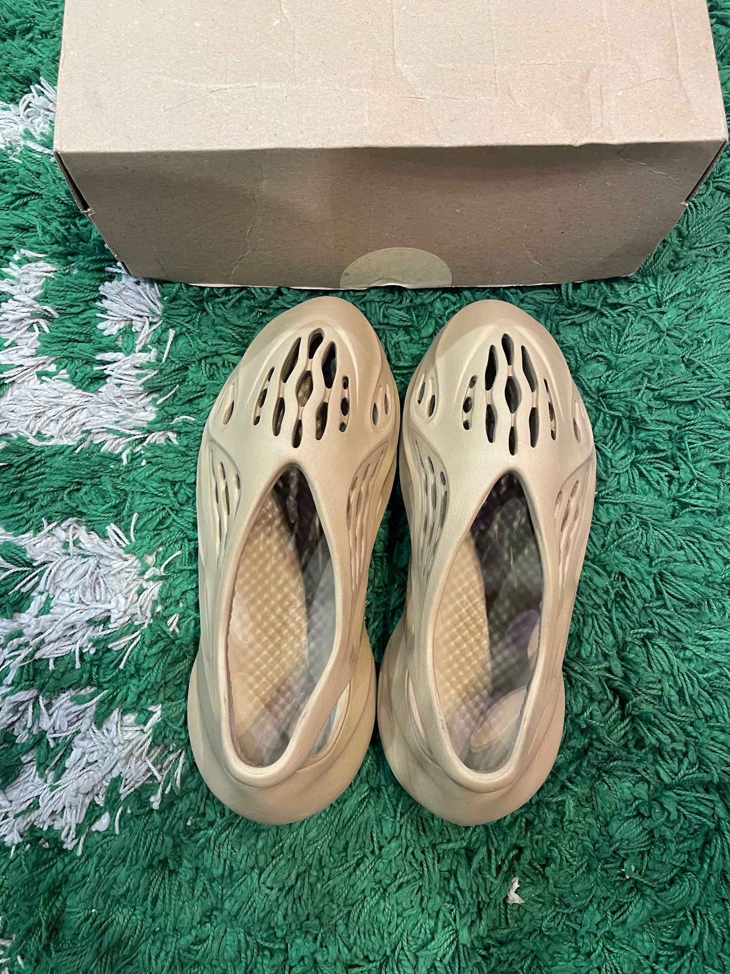 Yeezy Foam Runner “Ochre”