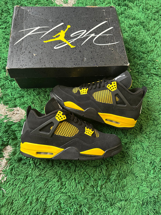 Jordan 4 “Thunder”