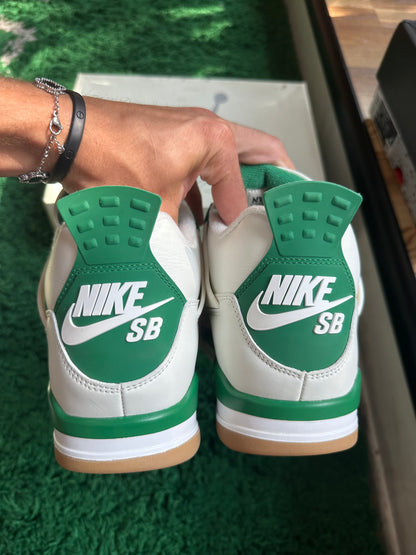 Jordan 4 “Pine Green SB”