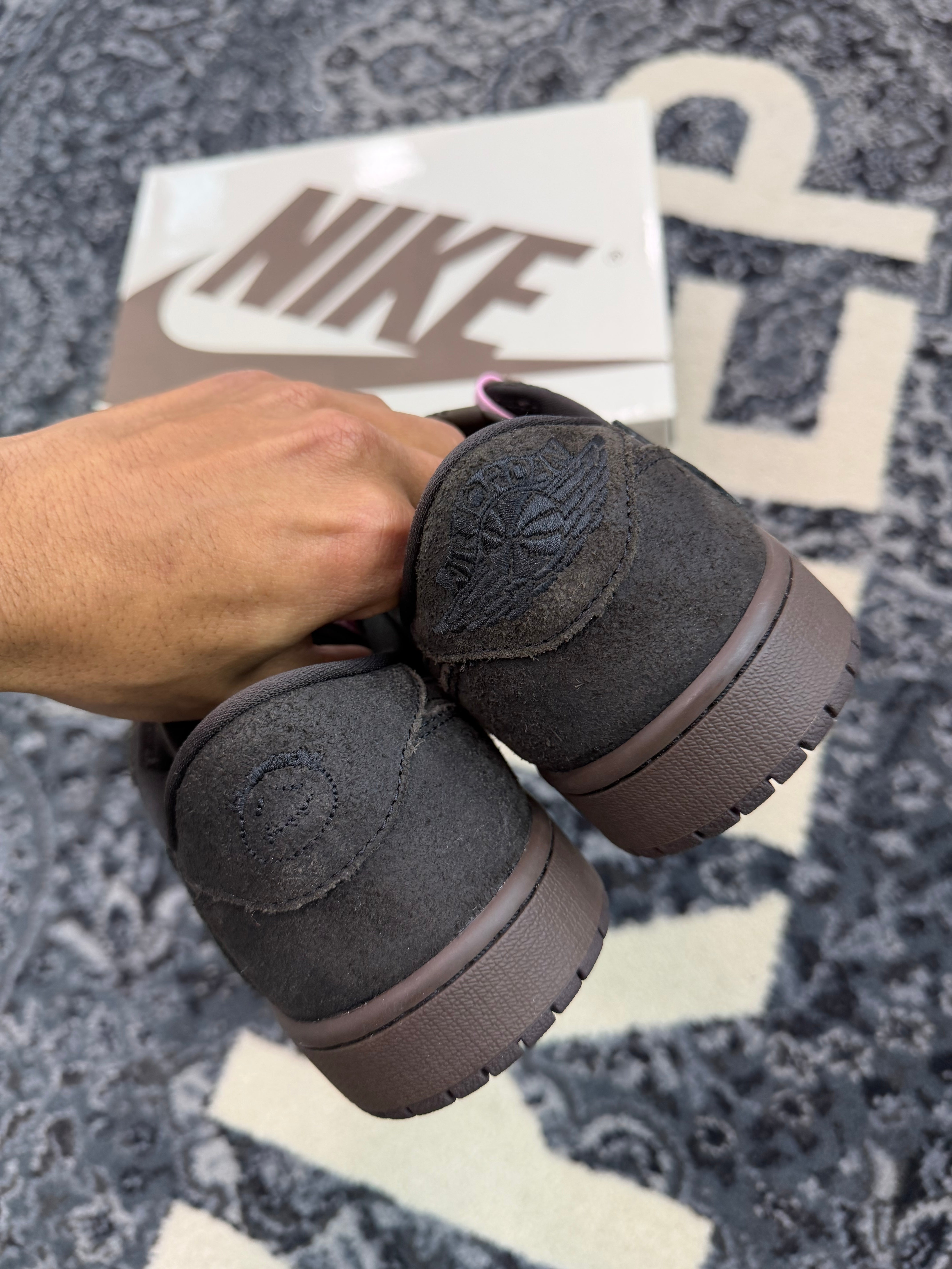 Jordan 1 Low x Travis Scott “Velvet Brown”