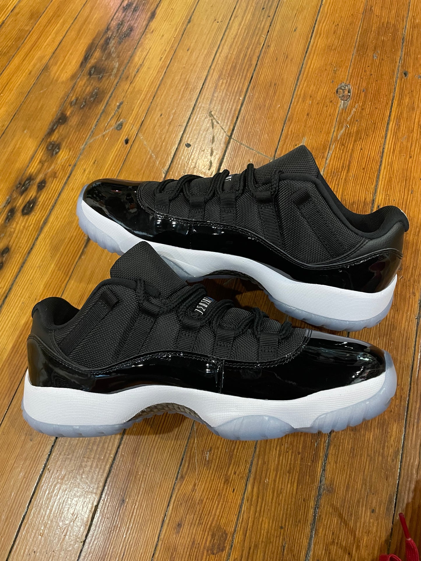 Jordan 11 Low “Space Jam”