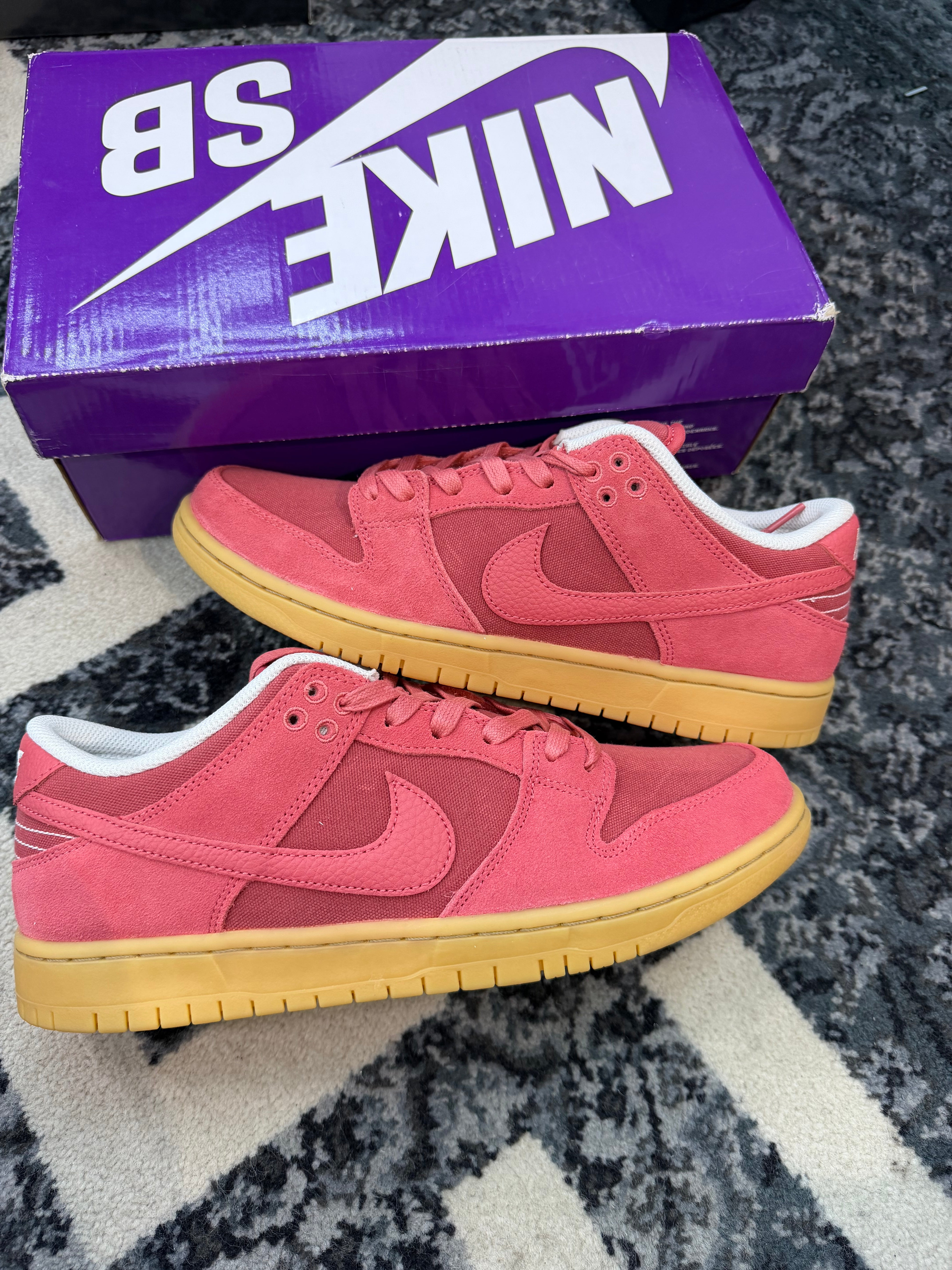 Nike Dunk Low SB “Adobe”