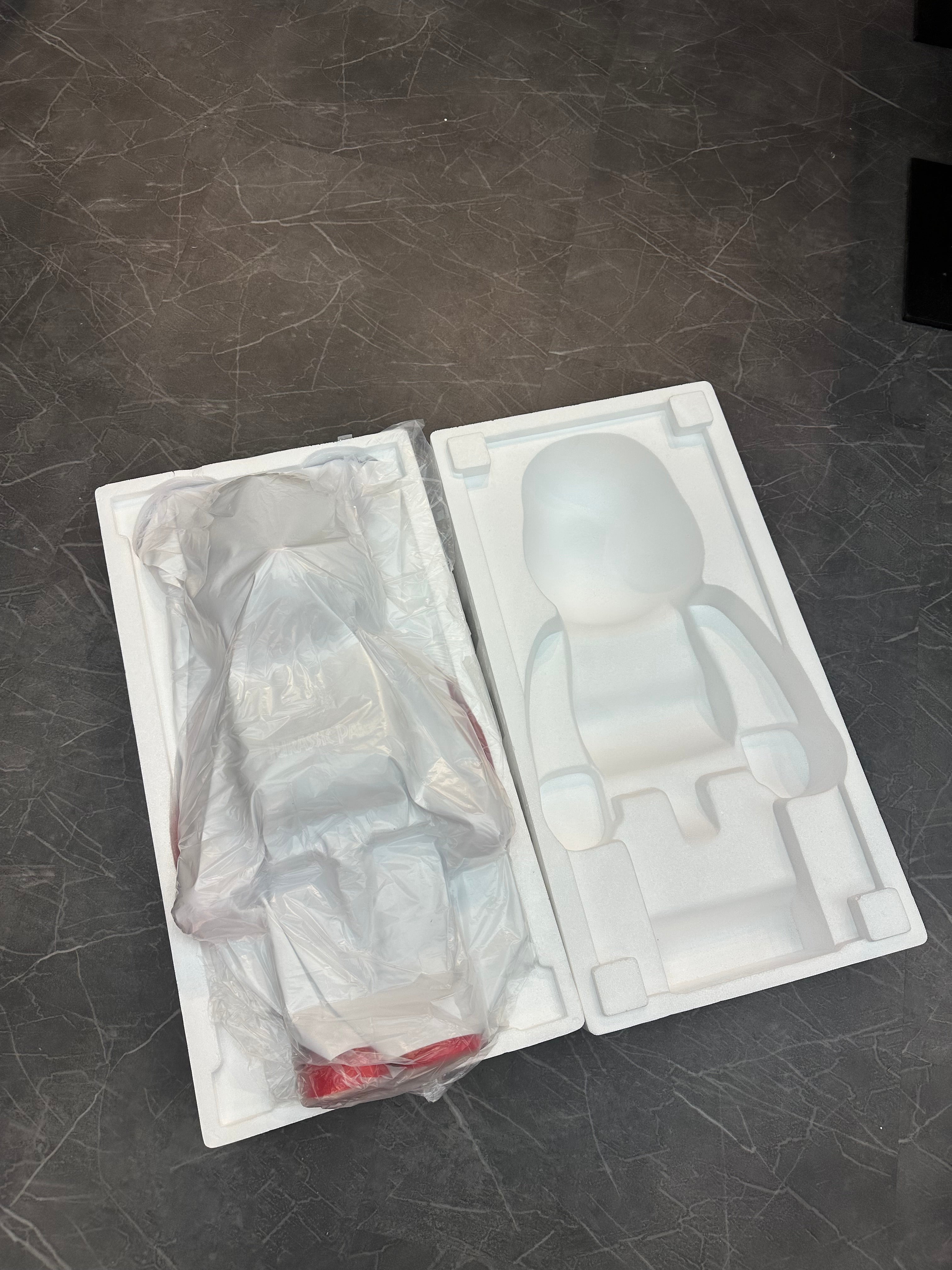 BearBrick 1000% Jurassic Park