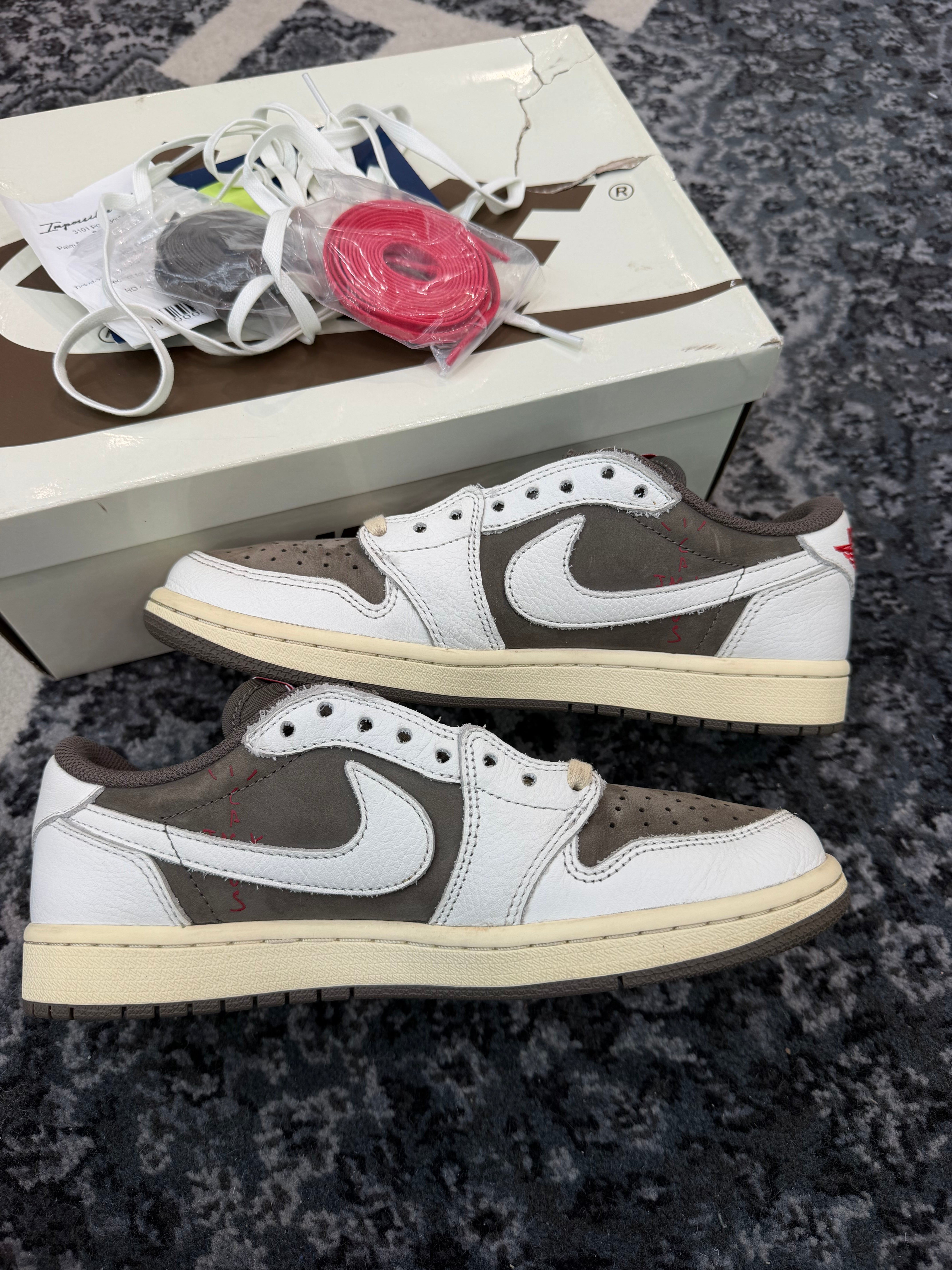 Jordan 1 Low x Travis Scott “Reverse Mocha”