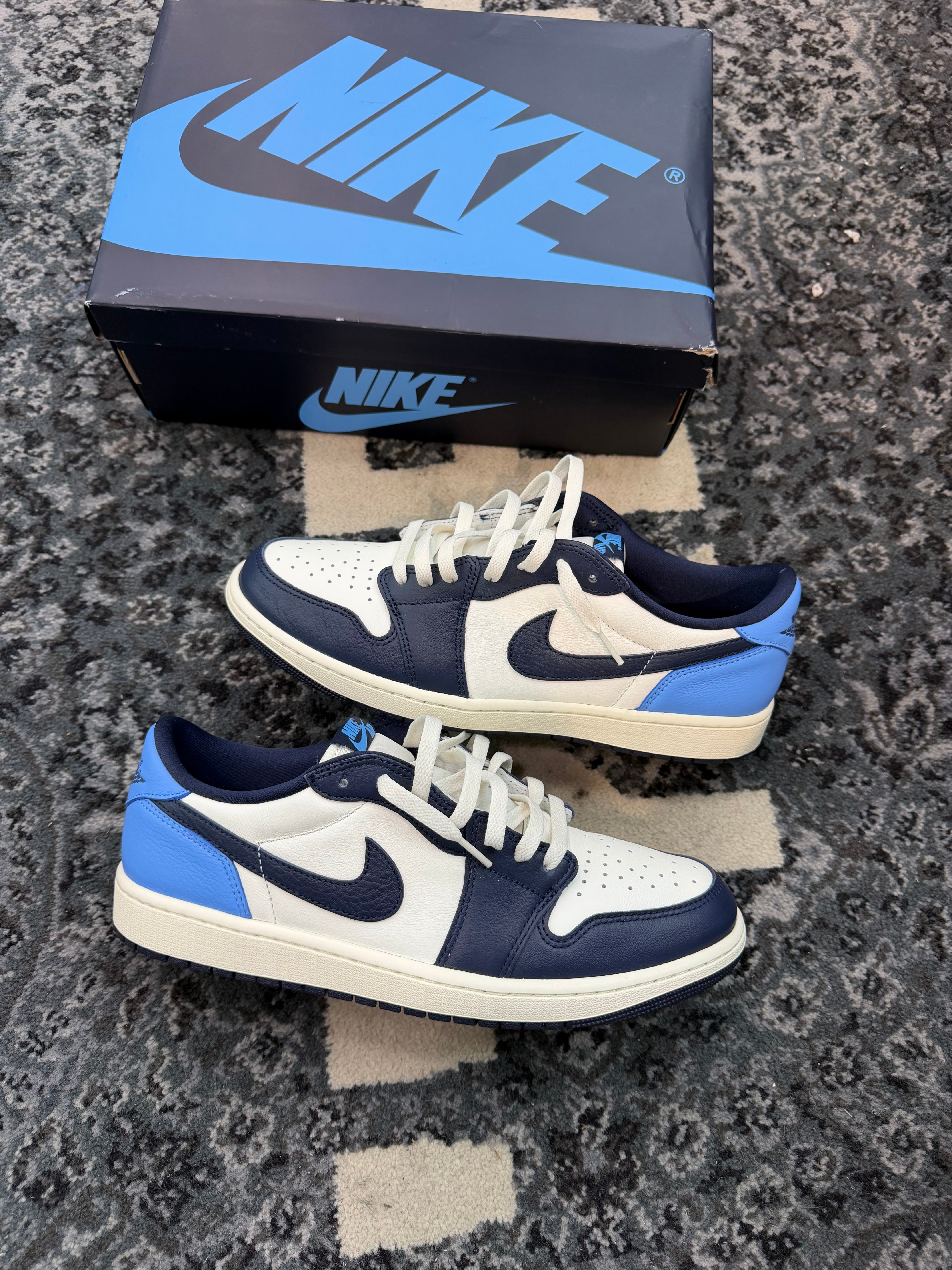 Jordan 1 Low “Obsidian”