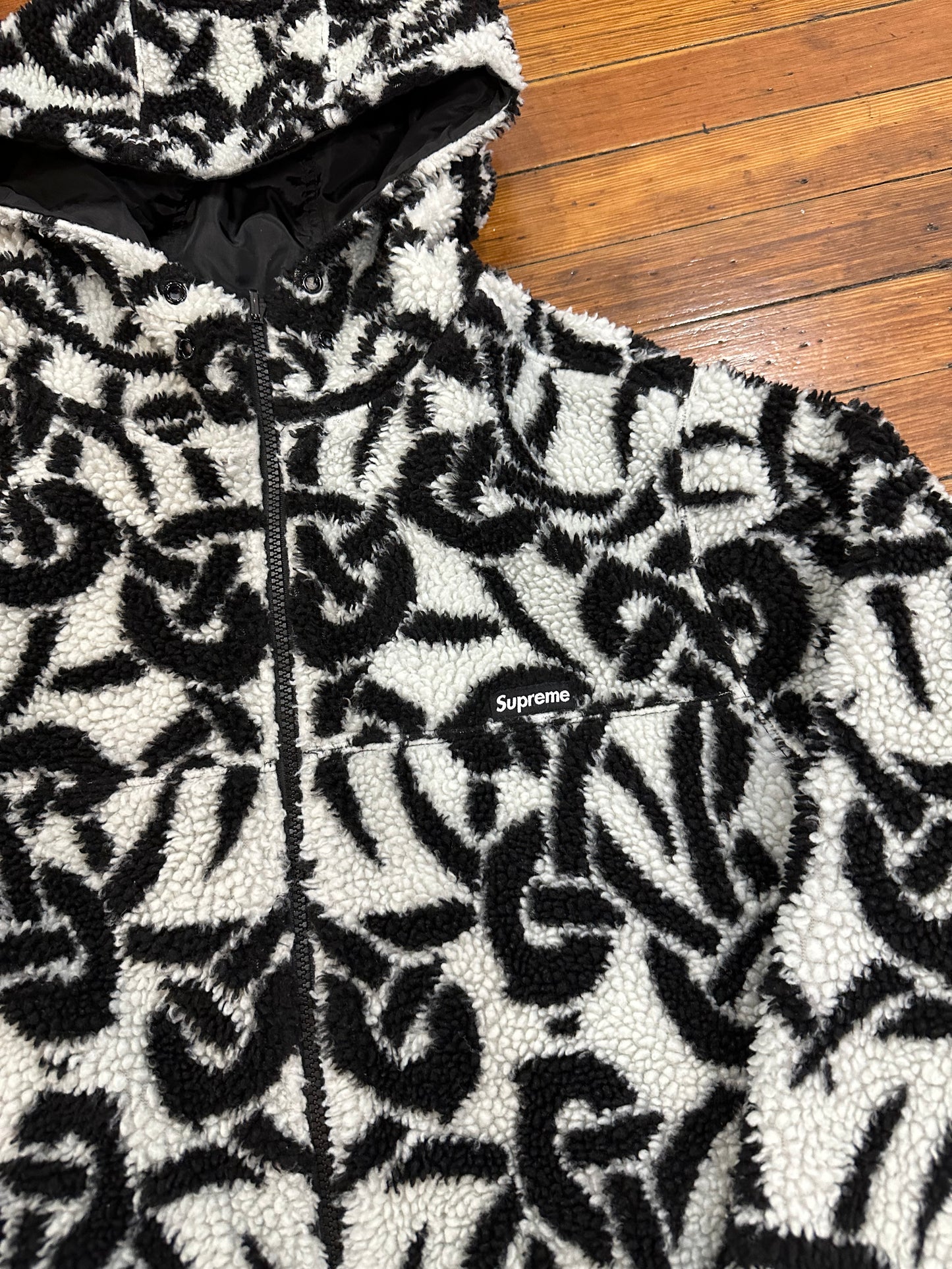 Supreme Sherpa Fleece “Black White”