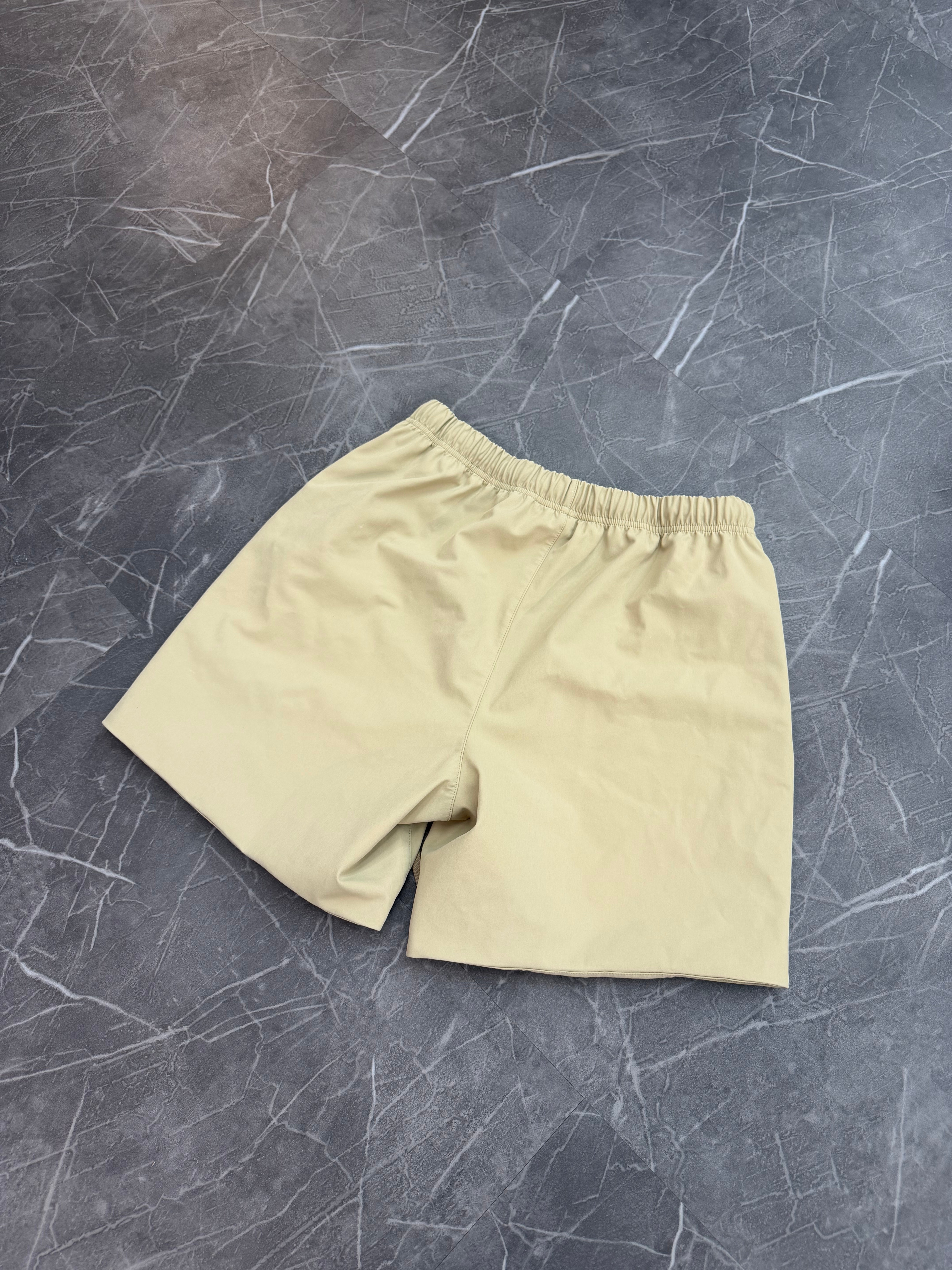 Essentials Shorts Tan
