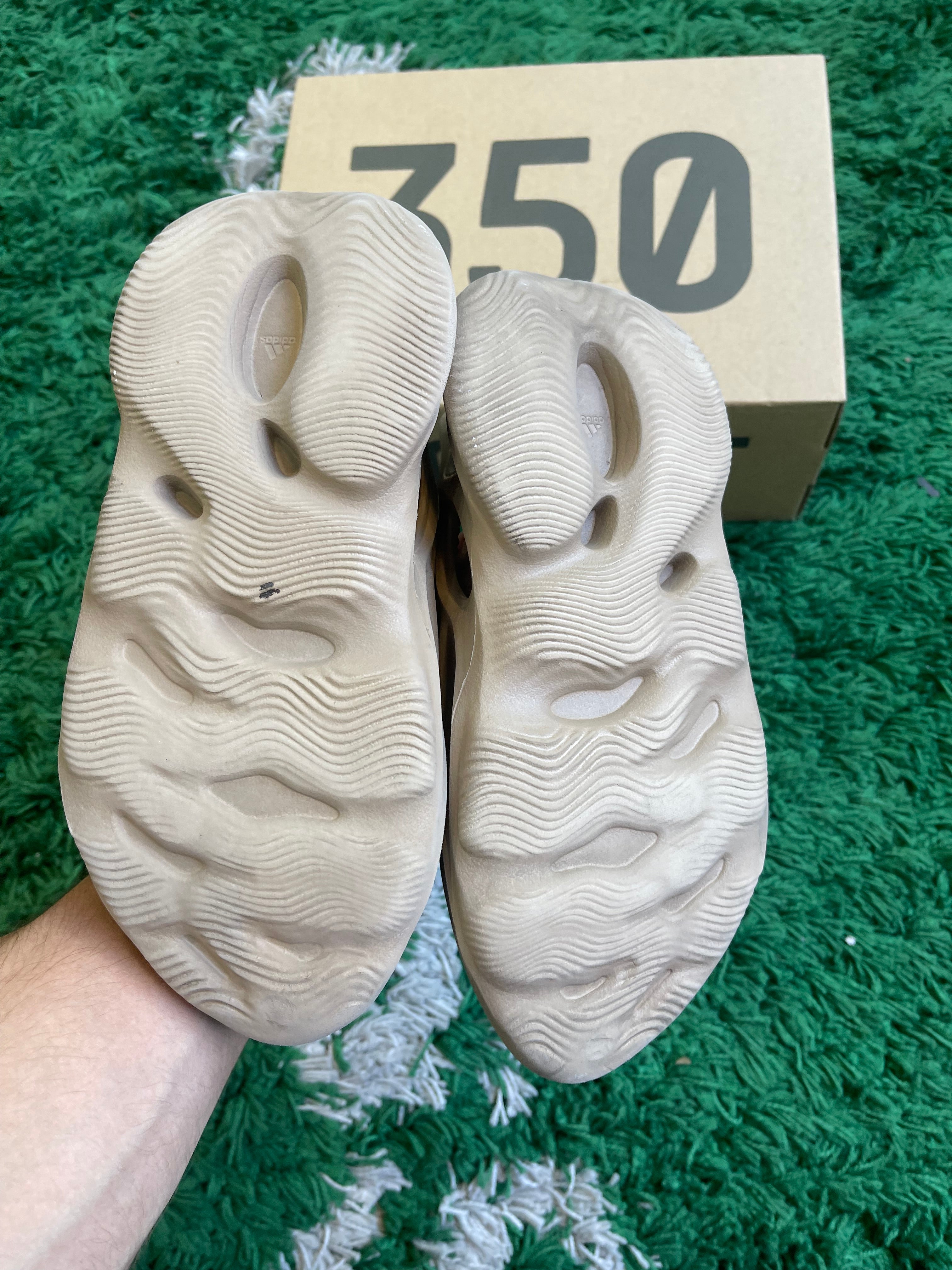 Yeezy Foam Runner “Ochre”