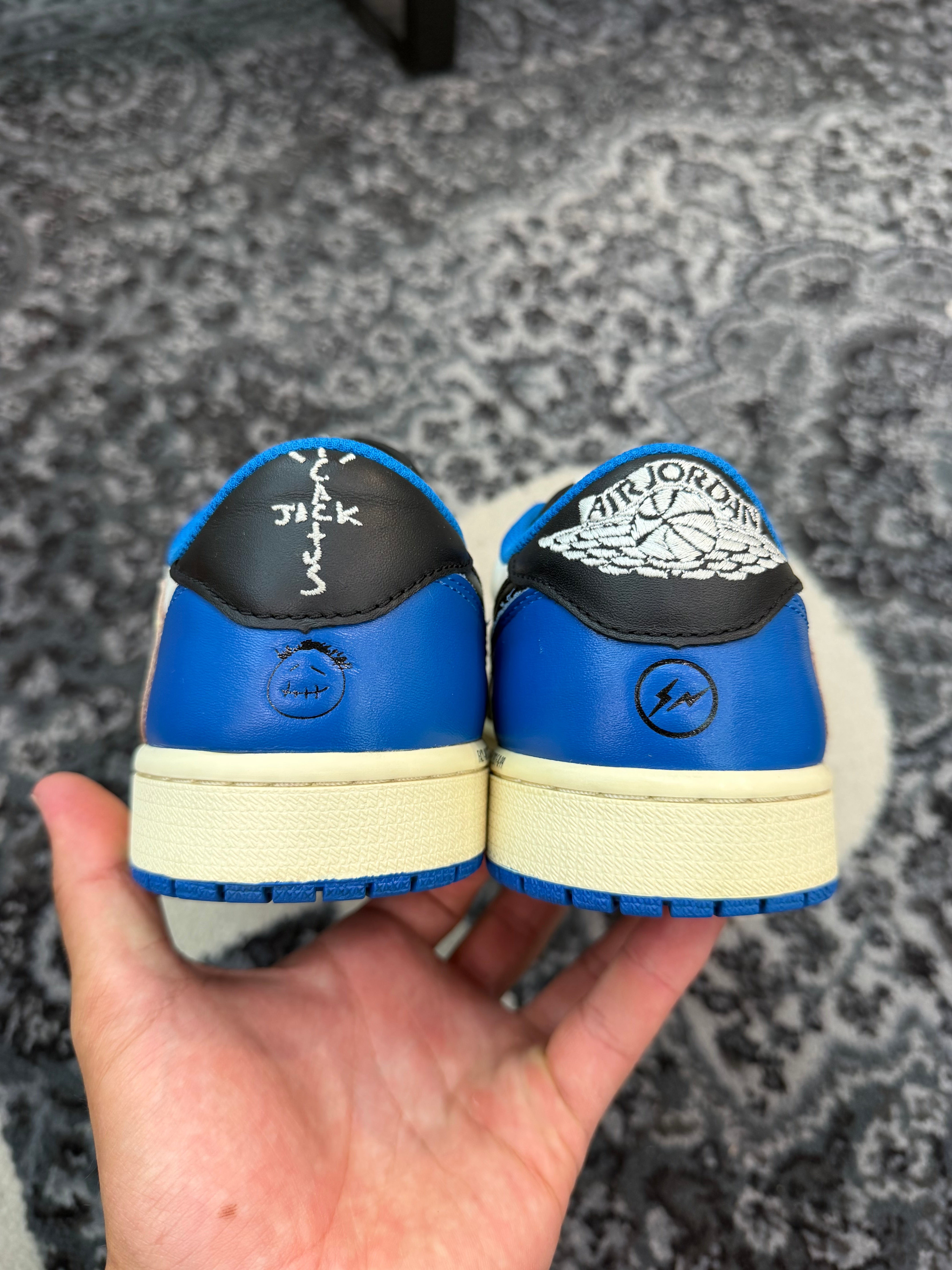Jordan 1 Low x Travis Scott “Fragment”