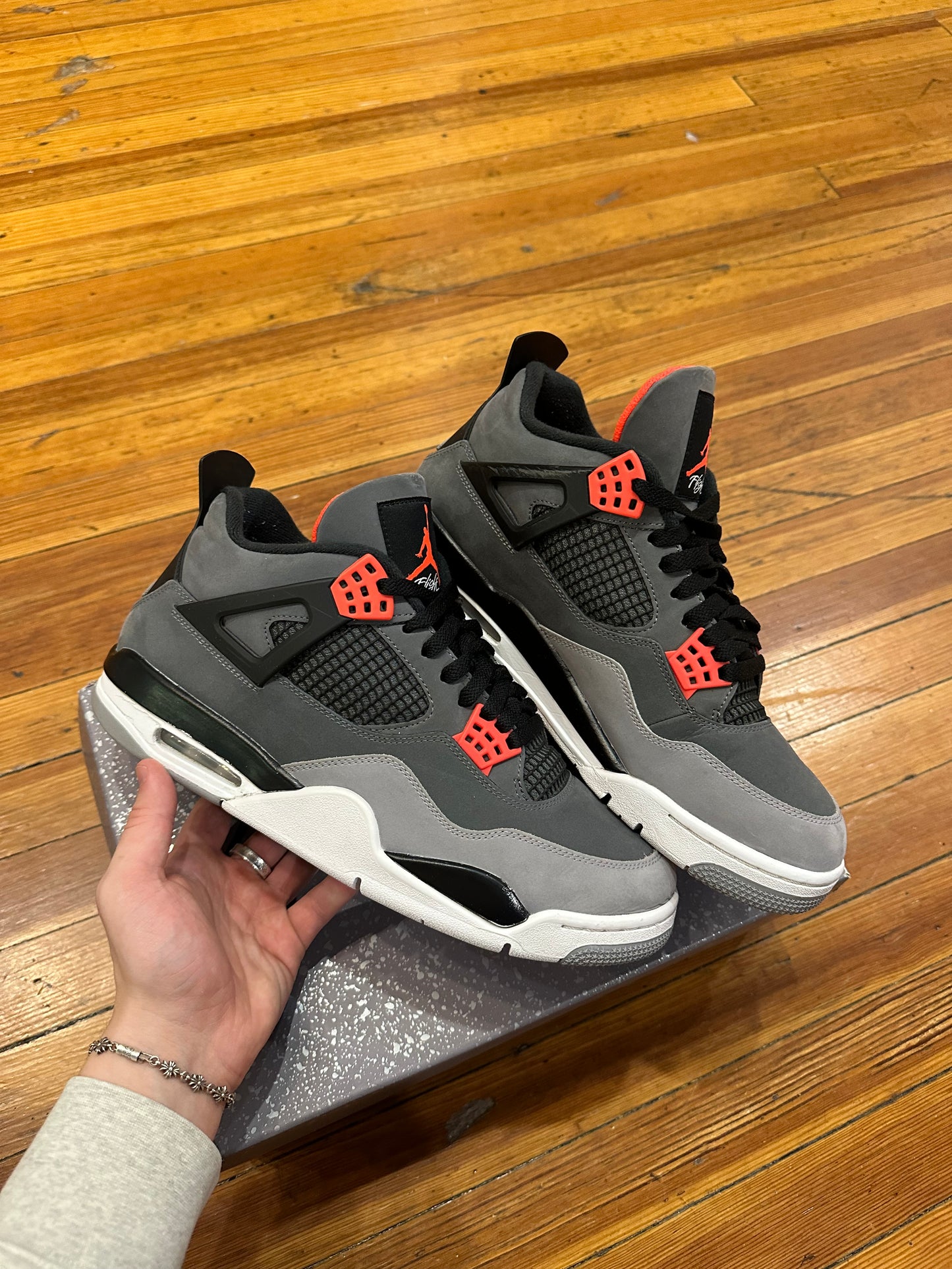 Jordan 4 “Infrared”