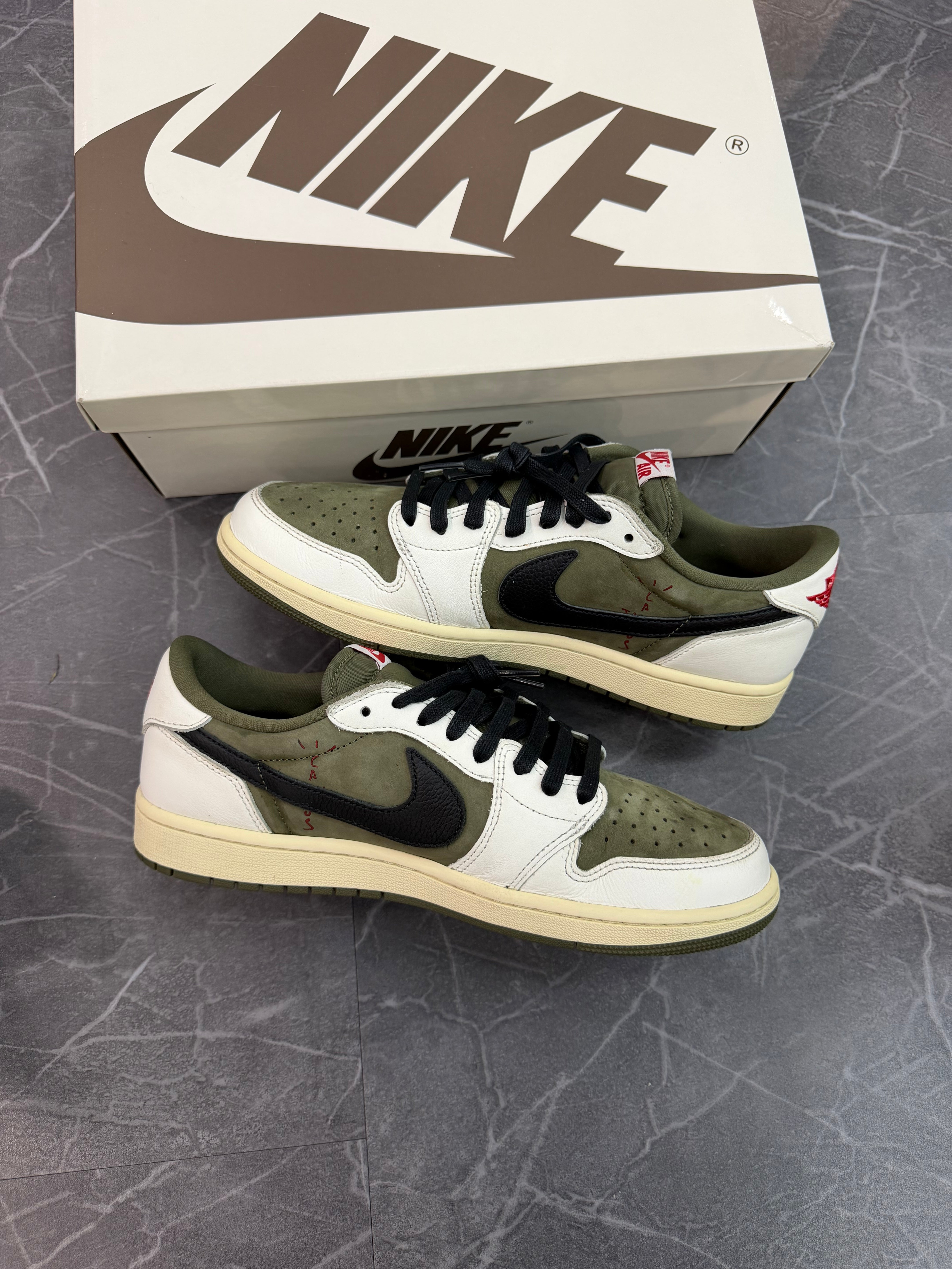 Jordan 1 Low Travis Scott “Medium Olive”
