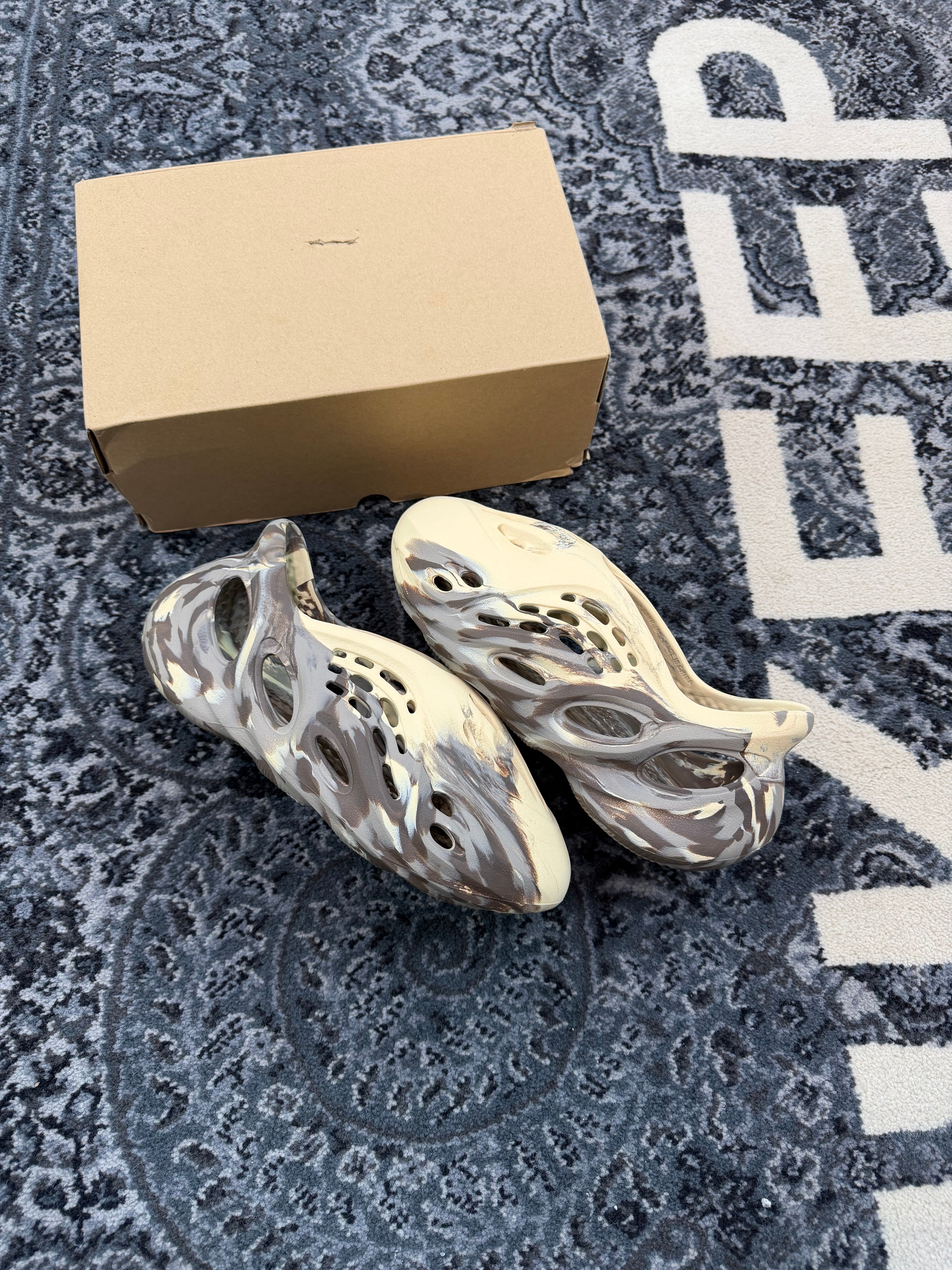 Yeezy Foam Runner “MX Cream Clay”