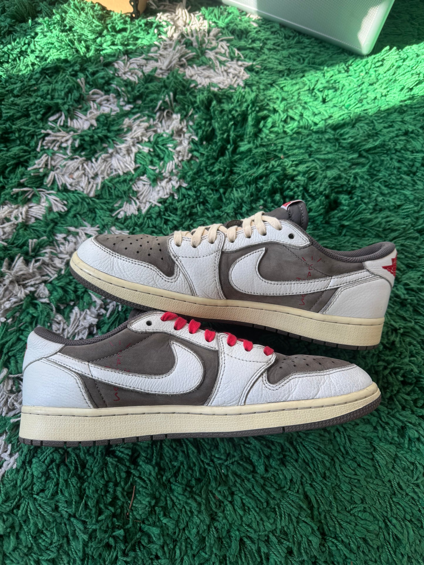 Jordan 1 Low x Travis Scott “Reverse Mocha”