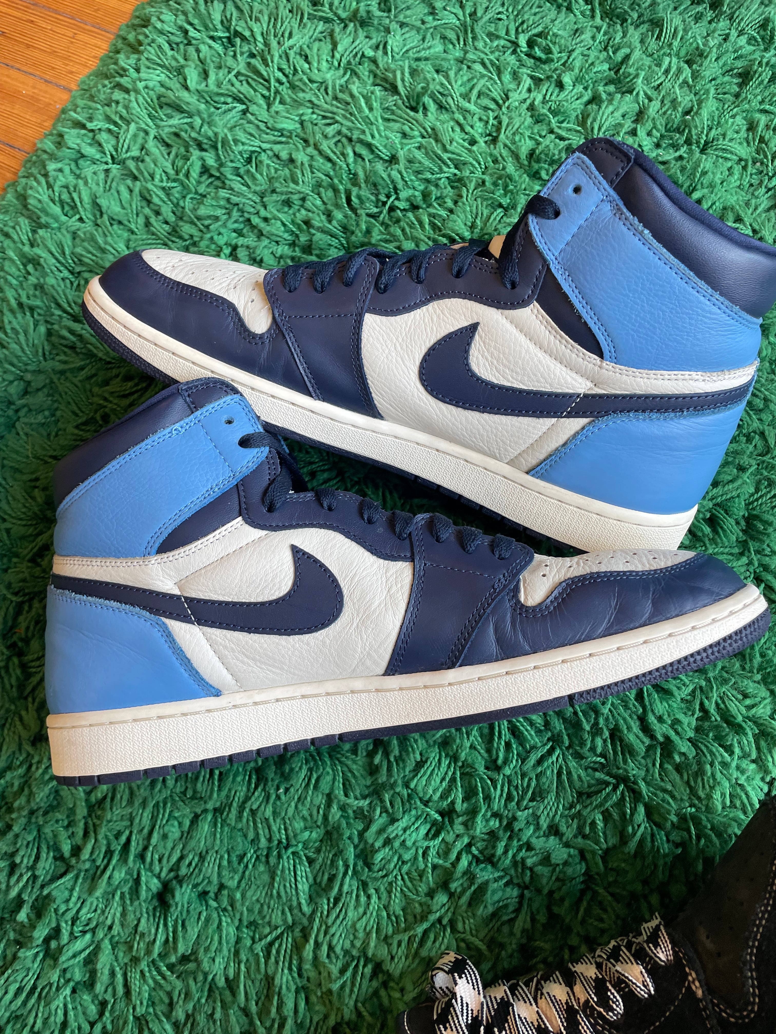 Jordan 1 High “Obsidian”