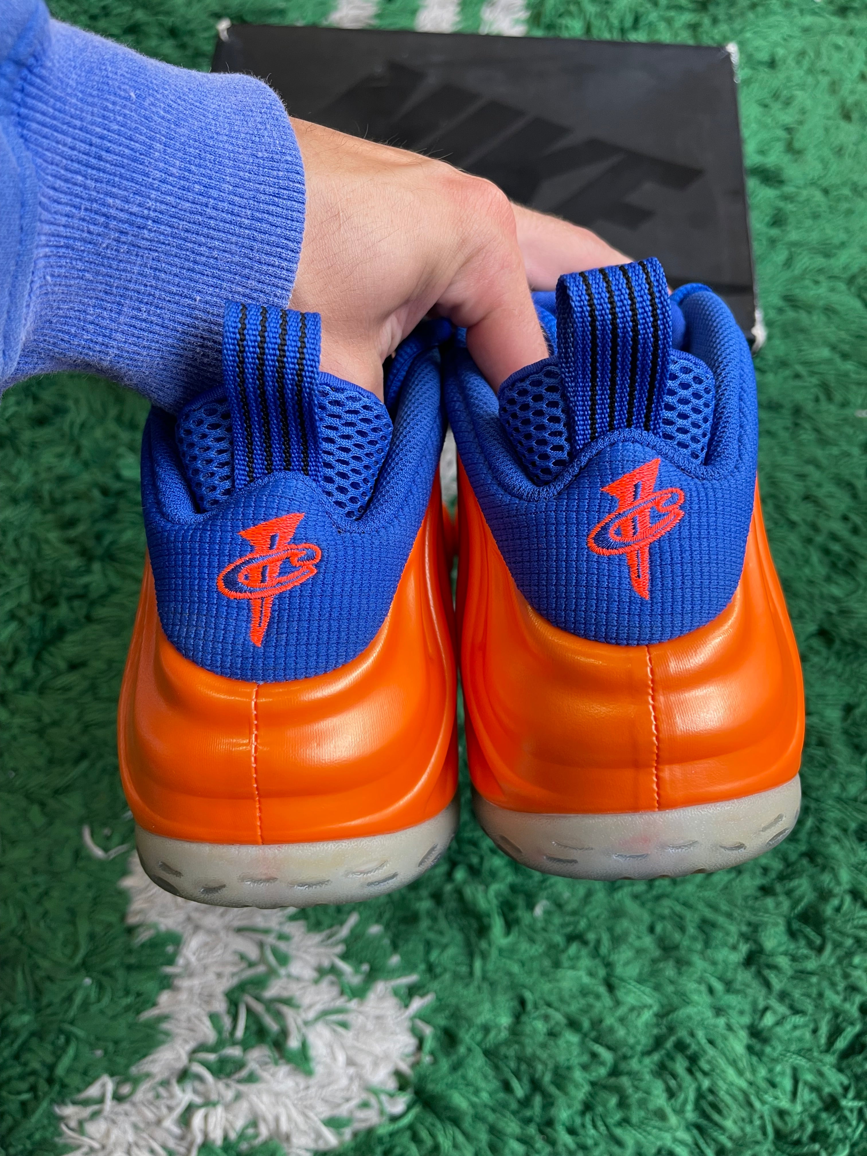 Nike Foamposite One “Knicks”