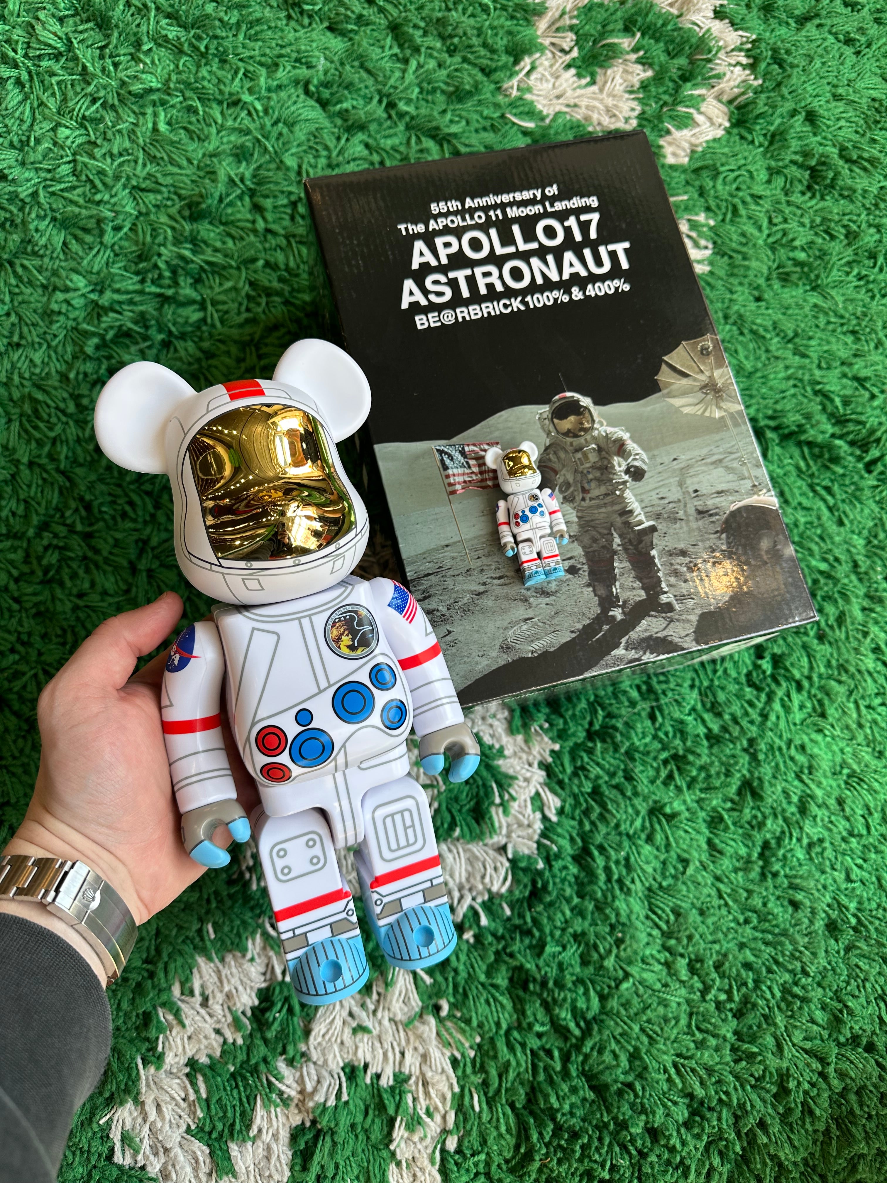 BearBrick 400% & 100% “Apollo 17”