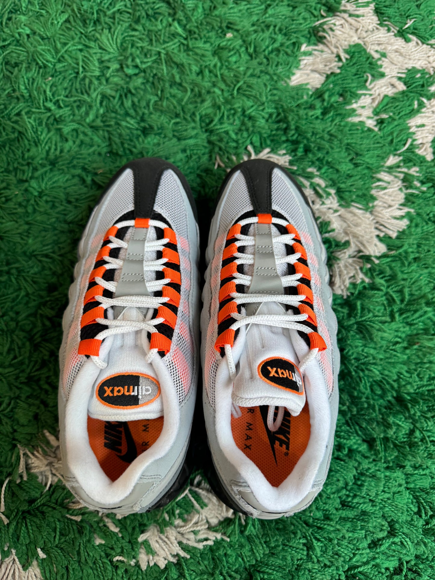 Nike Air Max 95 OG Big Bubble “Mandarin Orange”