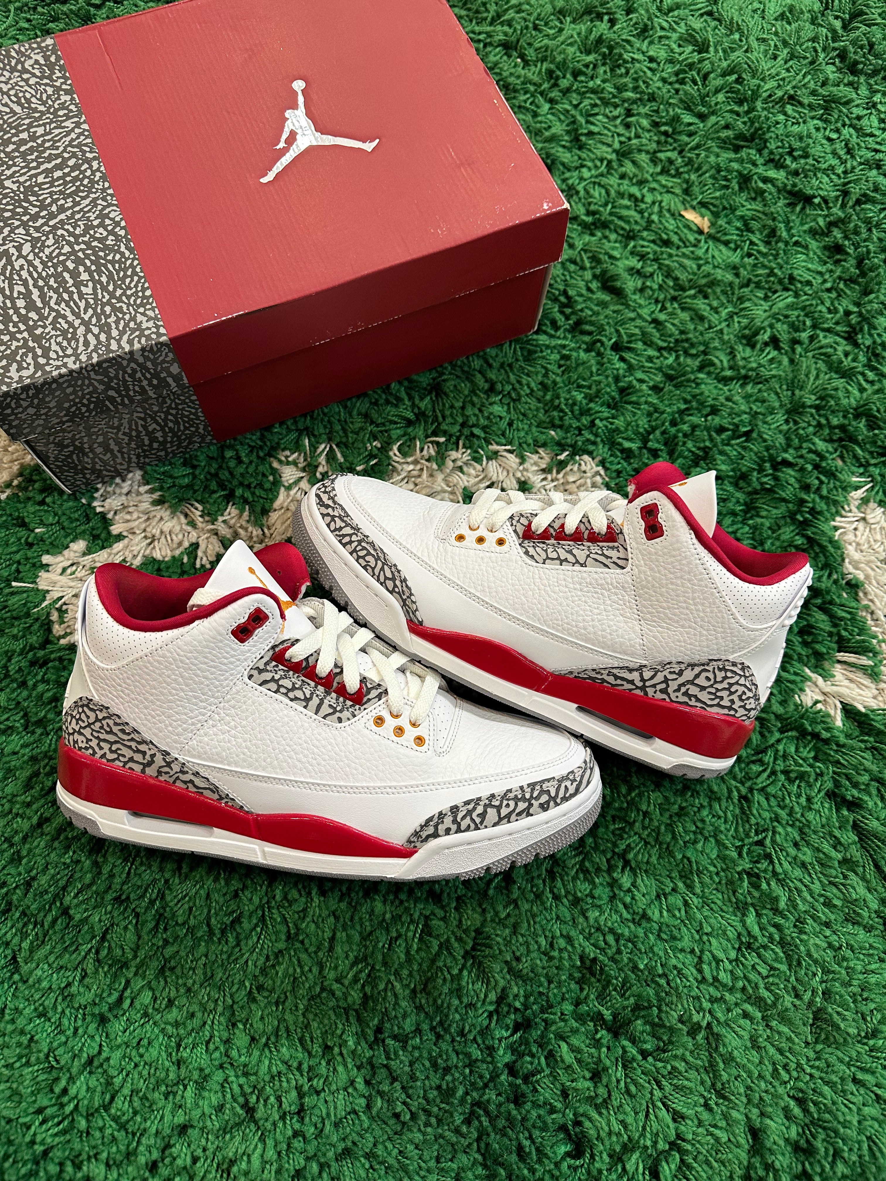 Jordan 3 “Cardinal”