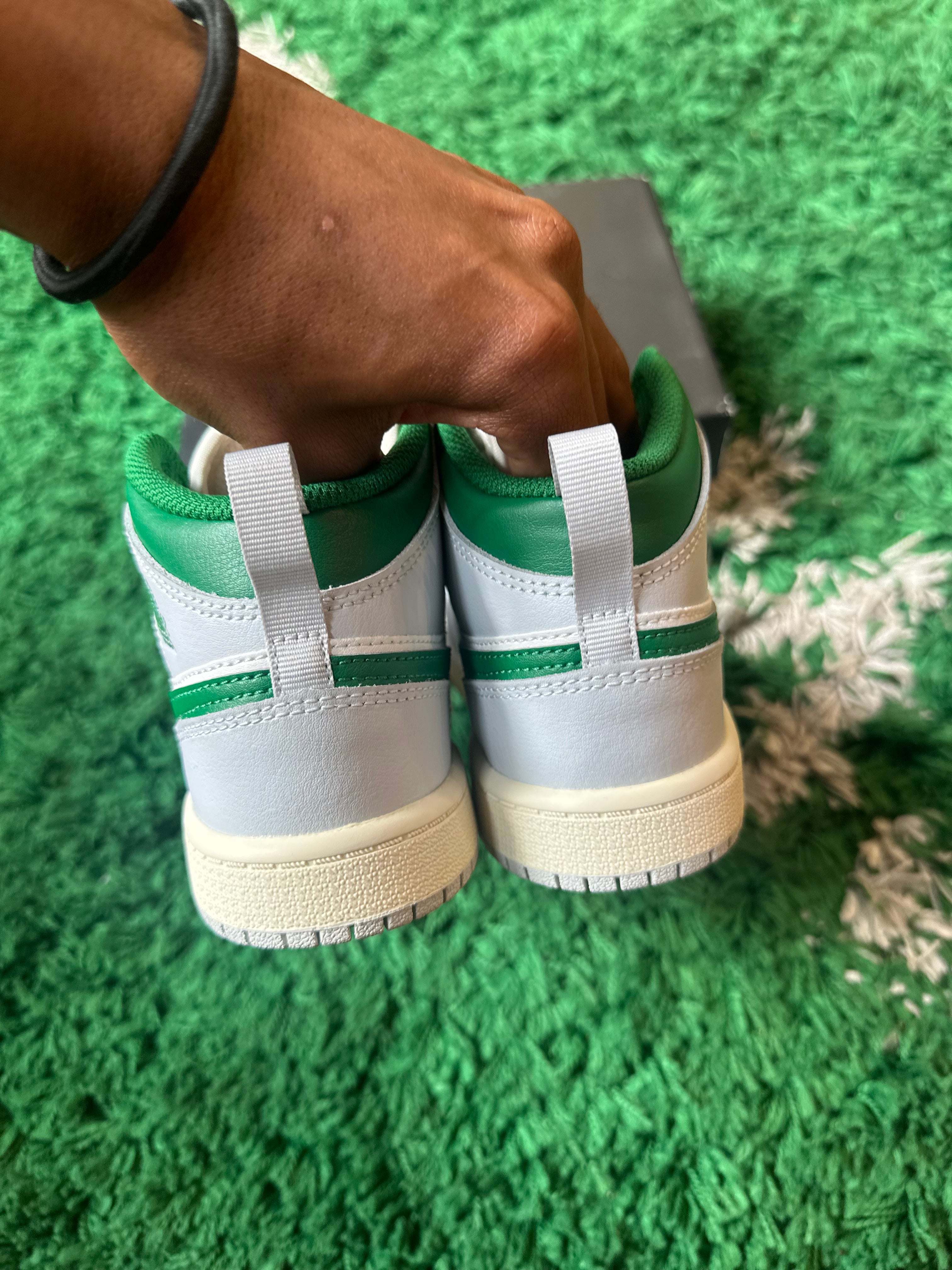 Jordan 1 MID “Summit White Sail Green” PS