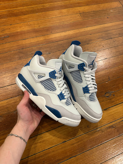 Jordan 4 “Military Blue”