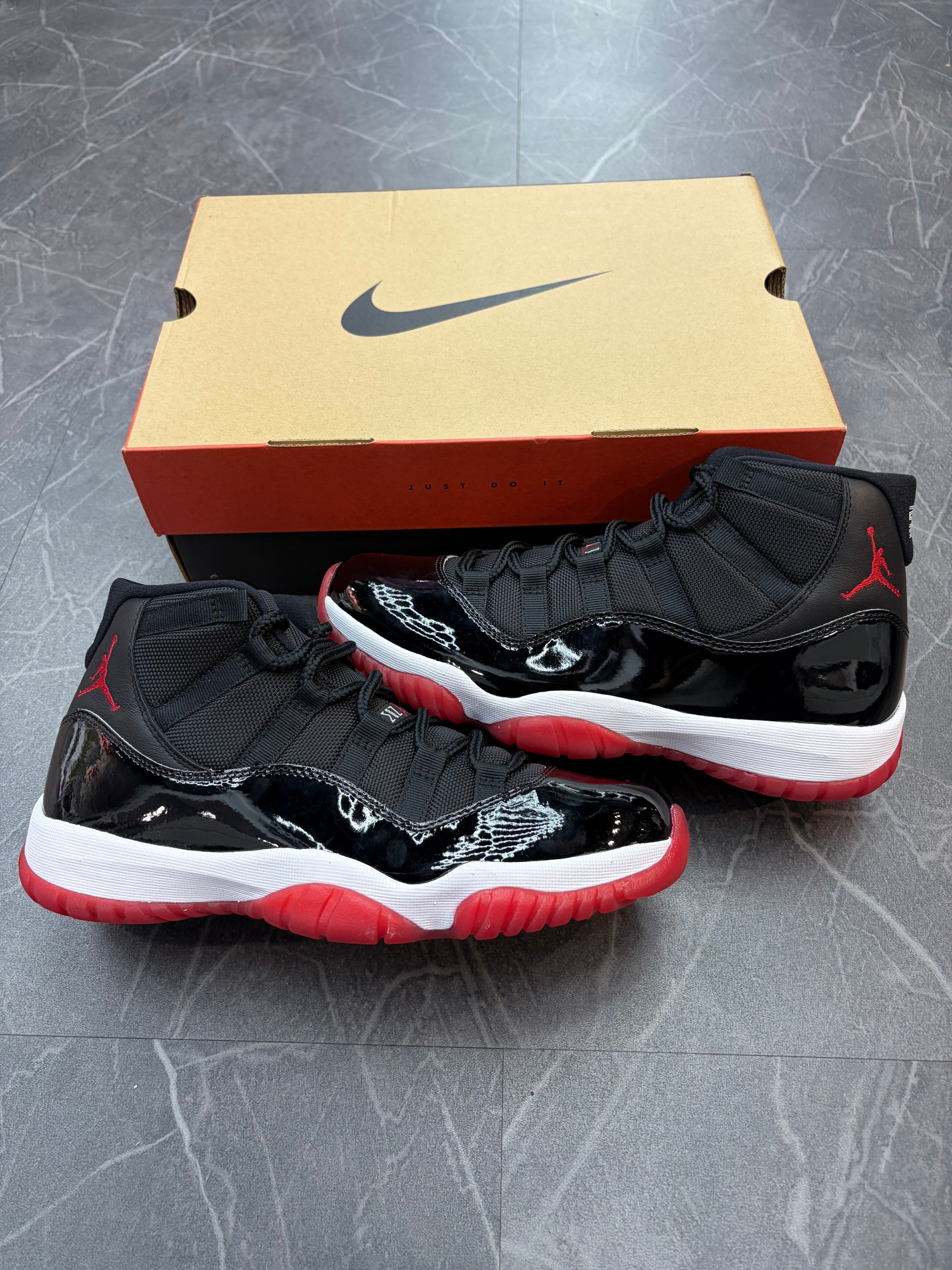 Jordan 11 “Playoffs Bred” (2019)