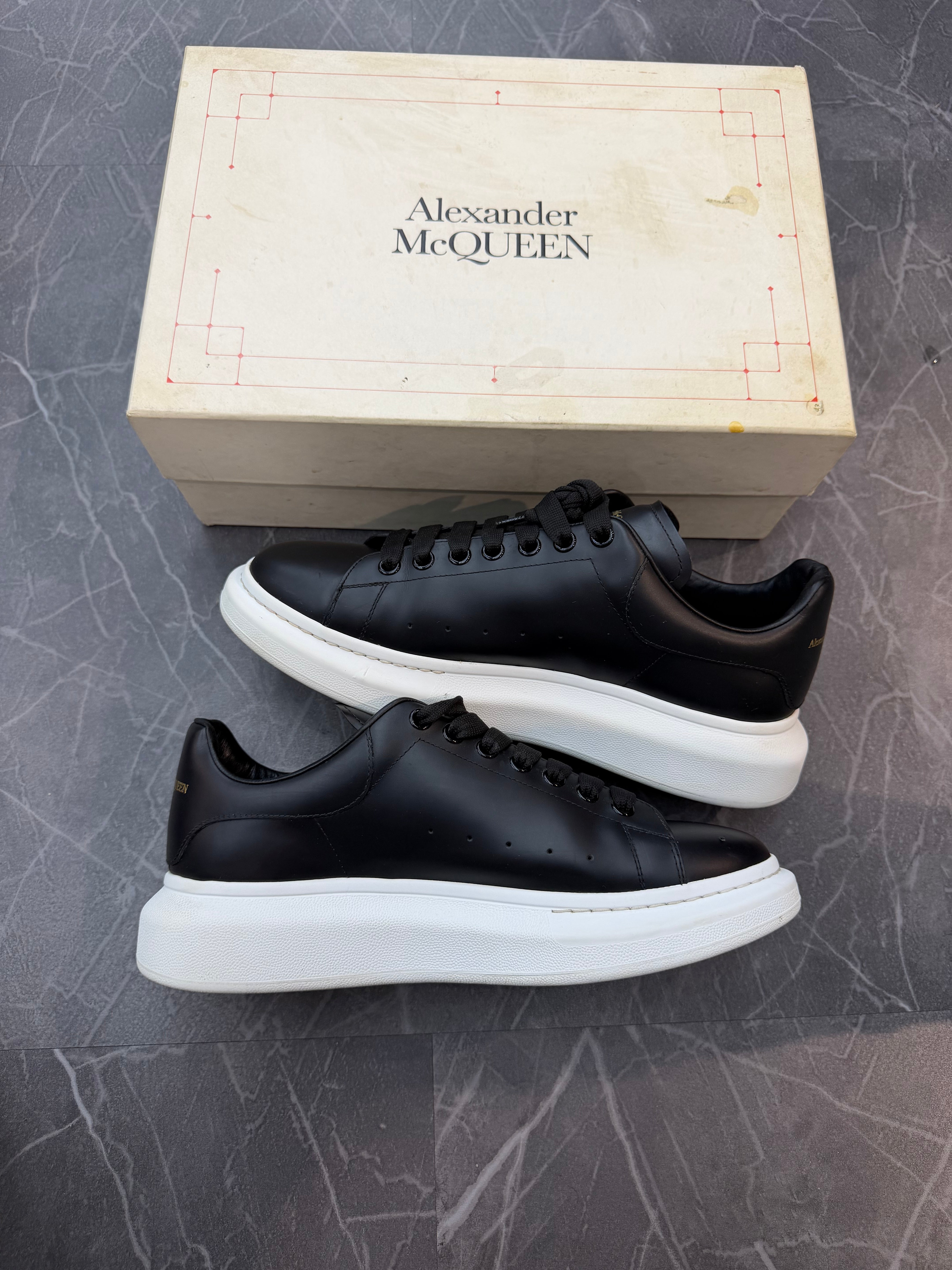Alexander Mcqueen Low “Black White”