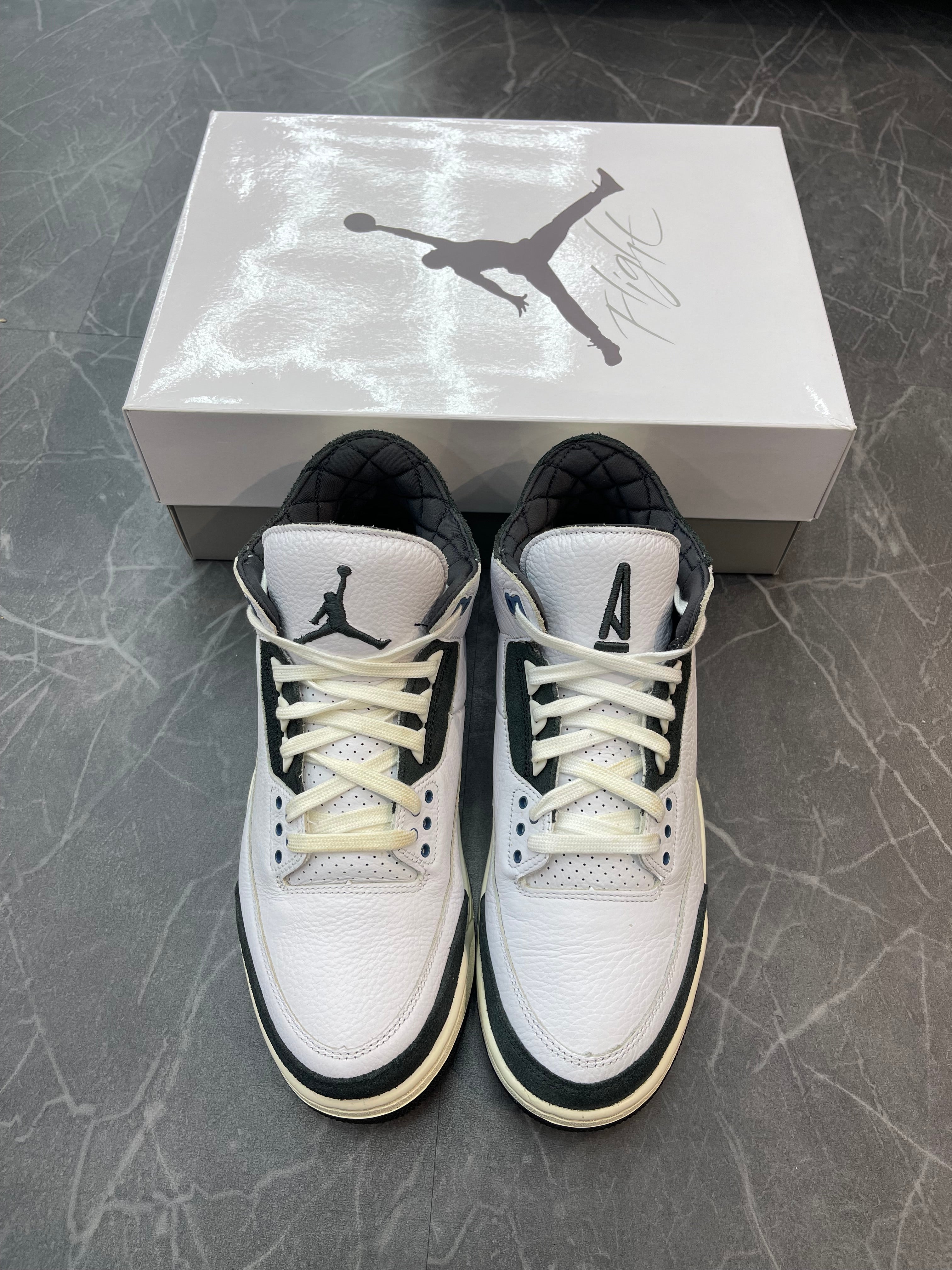 Jordan 3 A Ma Maniere “Diffused Blue”