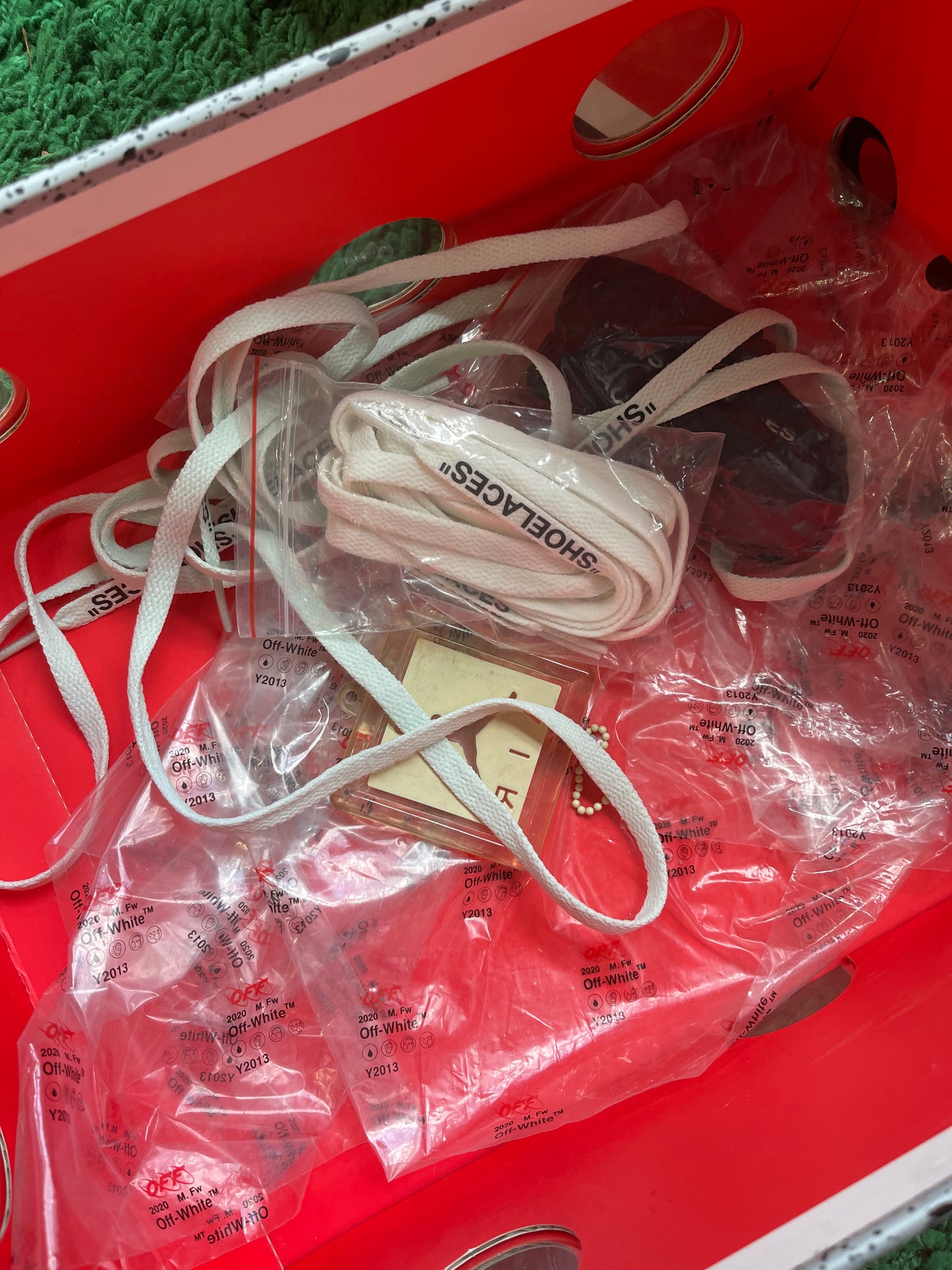 Jordan 4 x Off White “Sail”