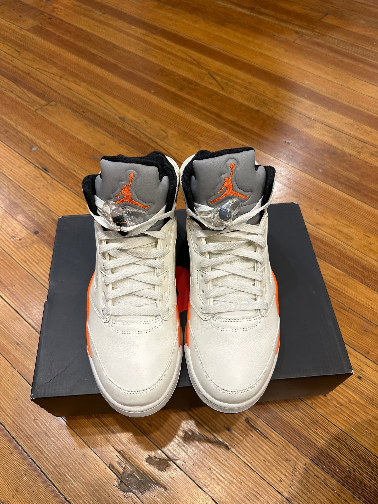 Jordan 5 “Shattered Backboard”