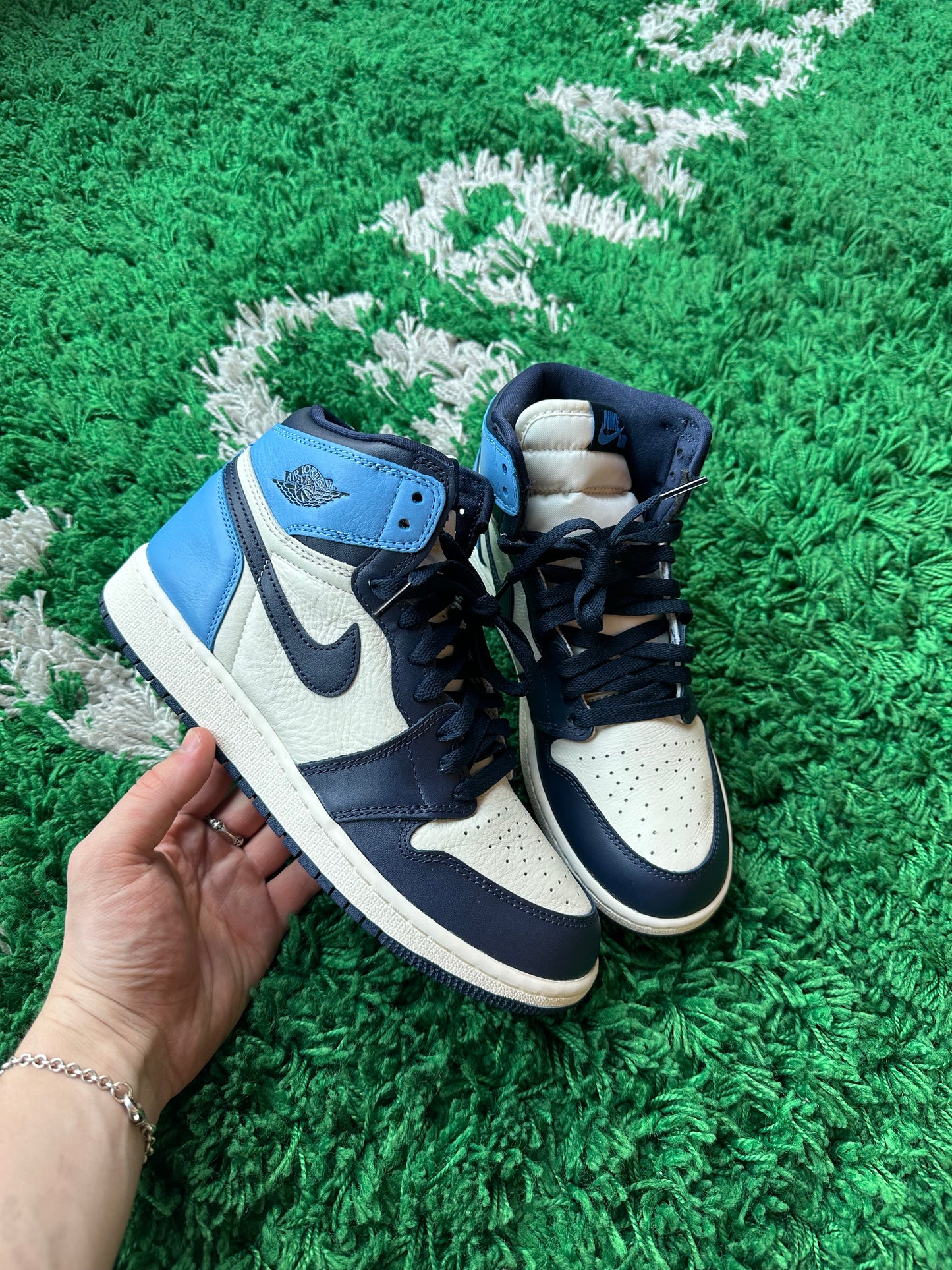 Jordan 1 High “Obsidian”