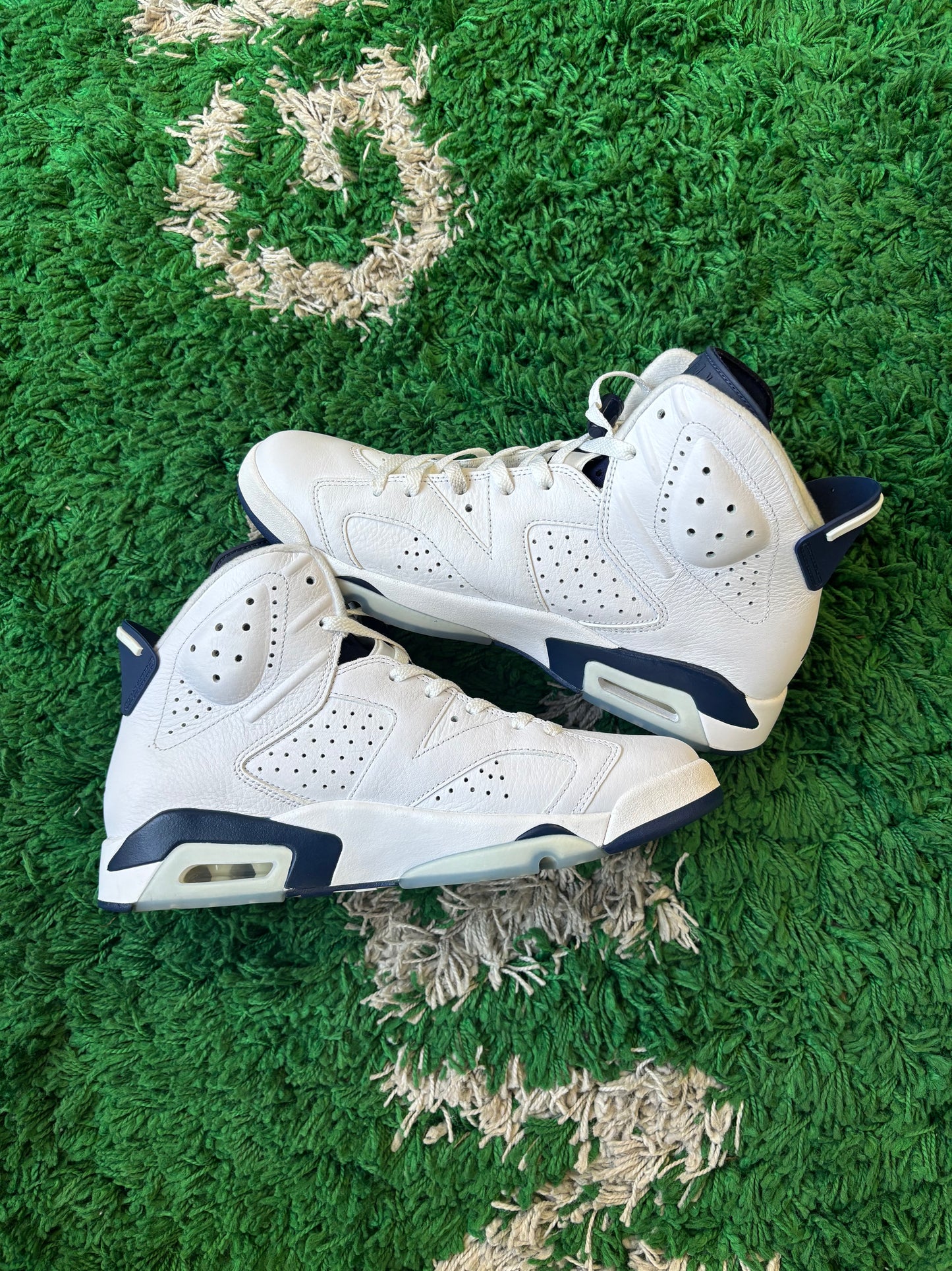 Jordan 6 “Midnight Navy”