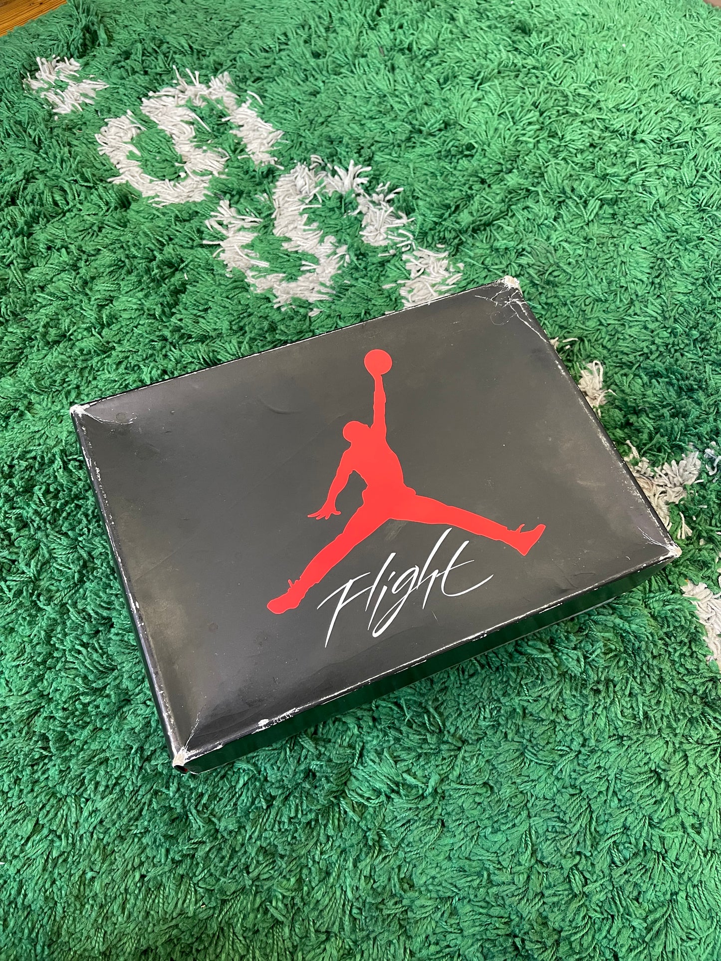 Jordan 4 “Fire Red”