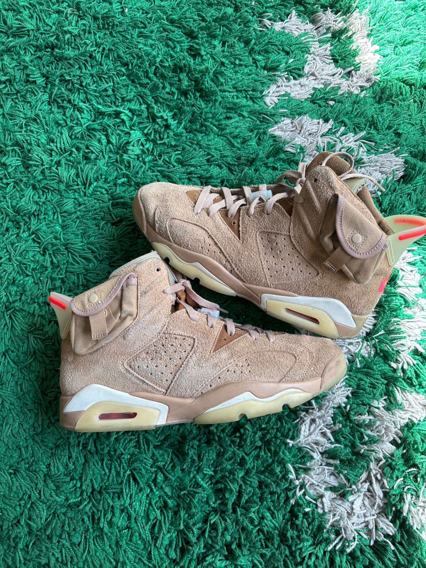 Travis Scott Jordan 6 “British Khaki”