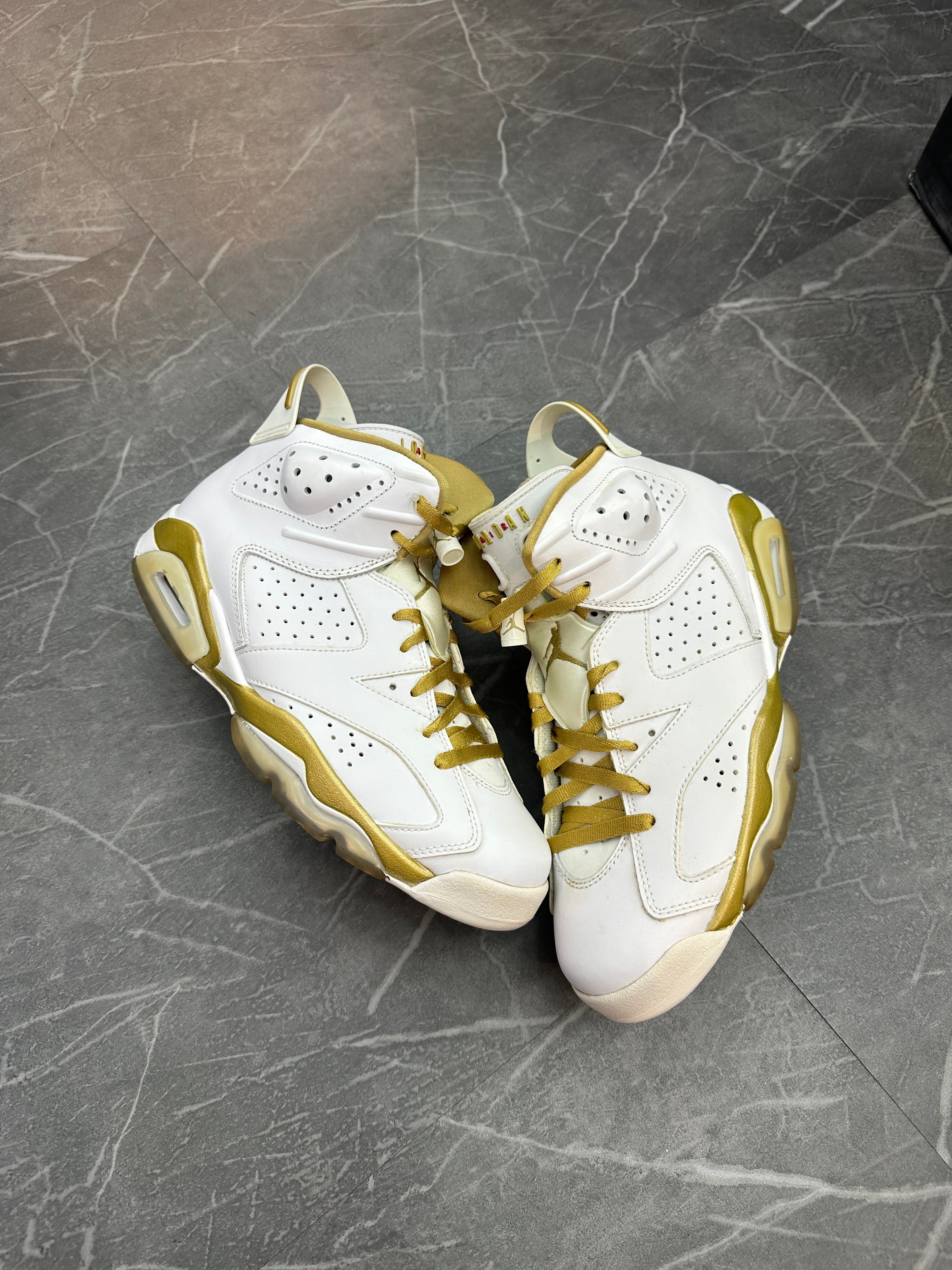 Jordan 6/7 Golden Moments Pack