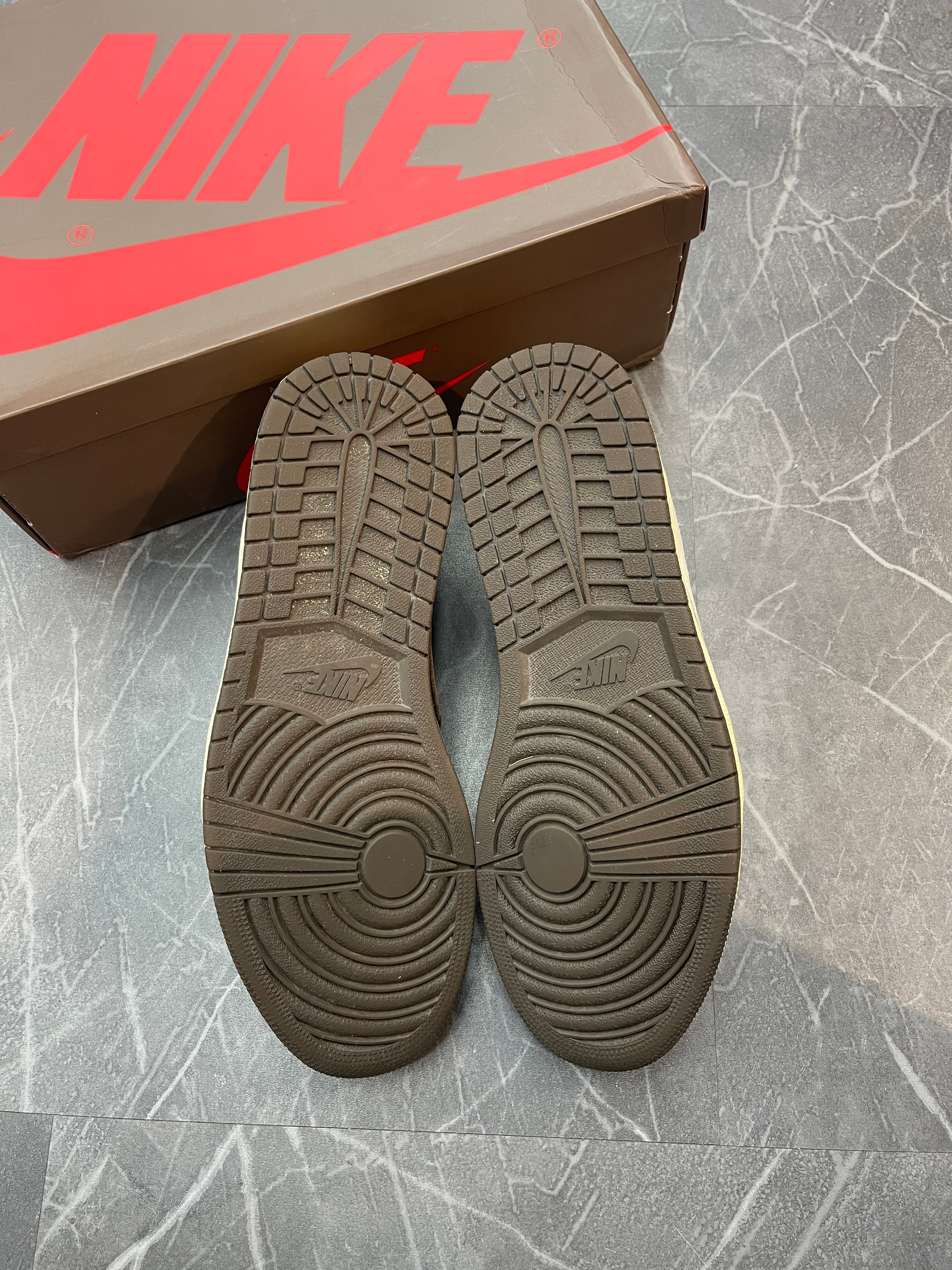 Jordan 1 Low Travis Scott “Mocha”