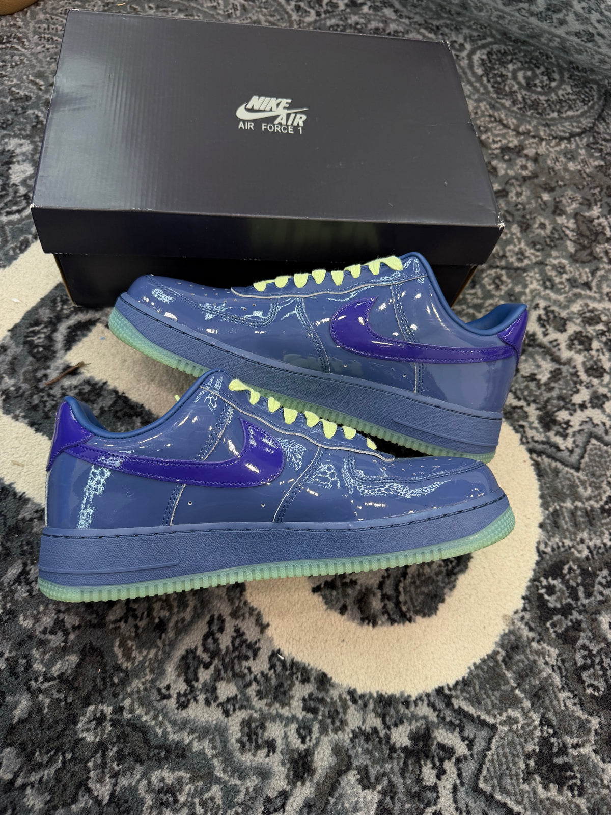 Nike Air Force 1 Low Patent “Mystic Navy”