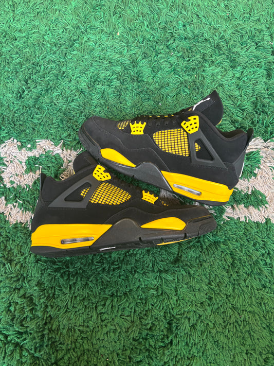 Jordan 4 “Thunder”