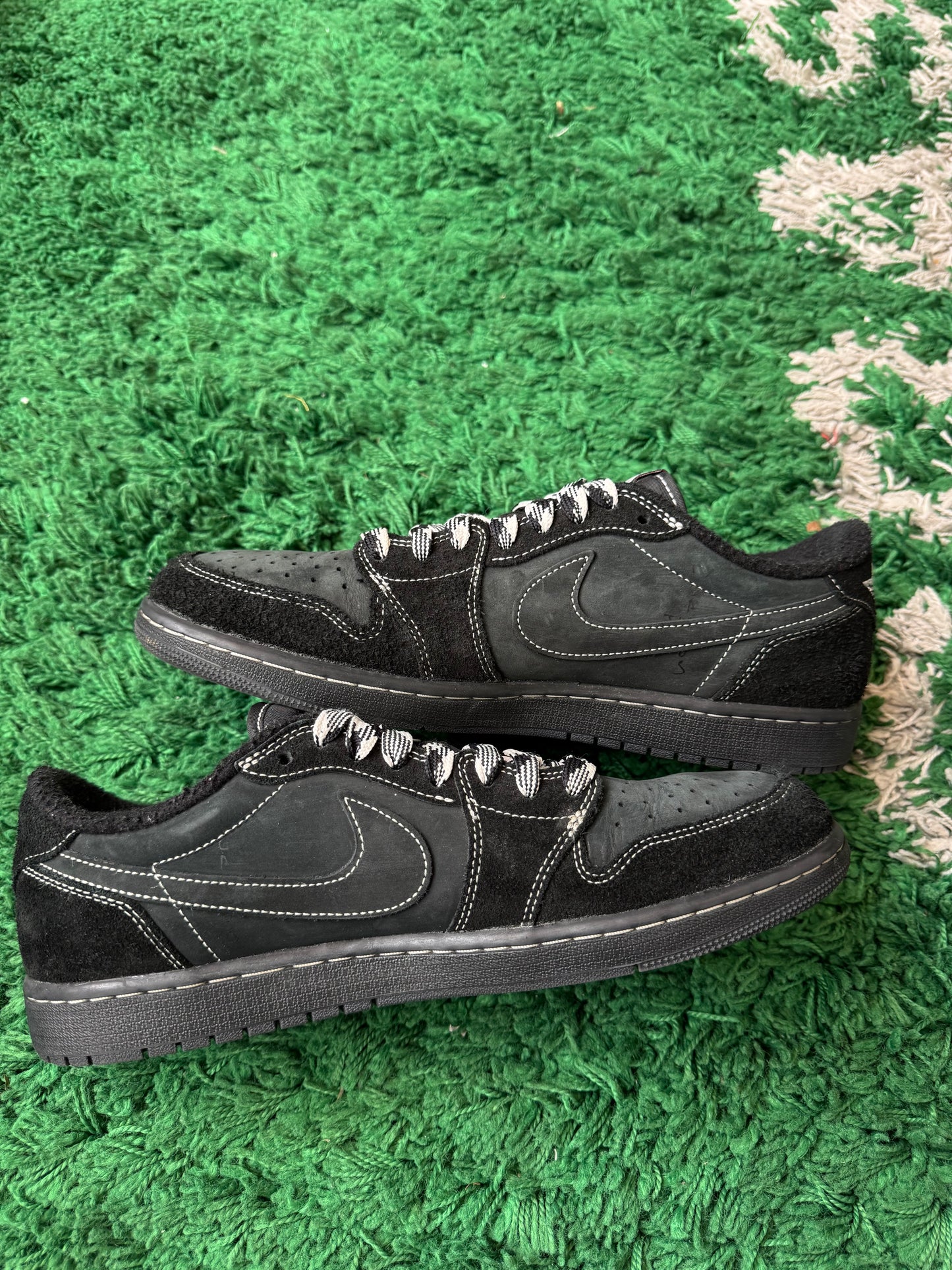 Jordan 1 Low x Travis Scott “Phantom”