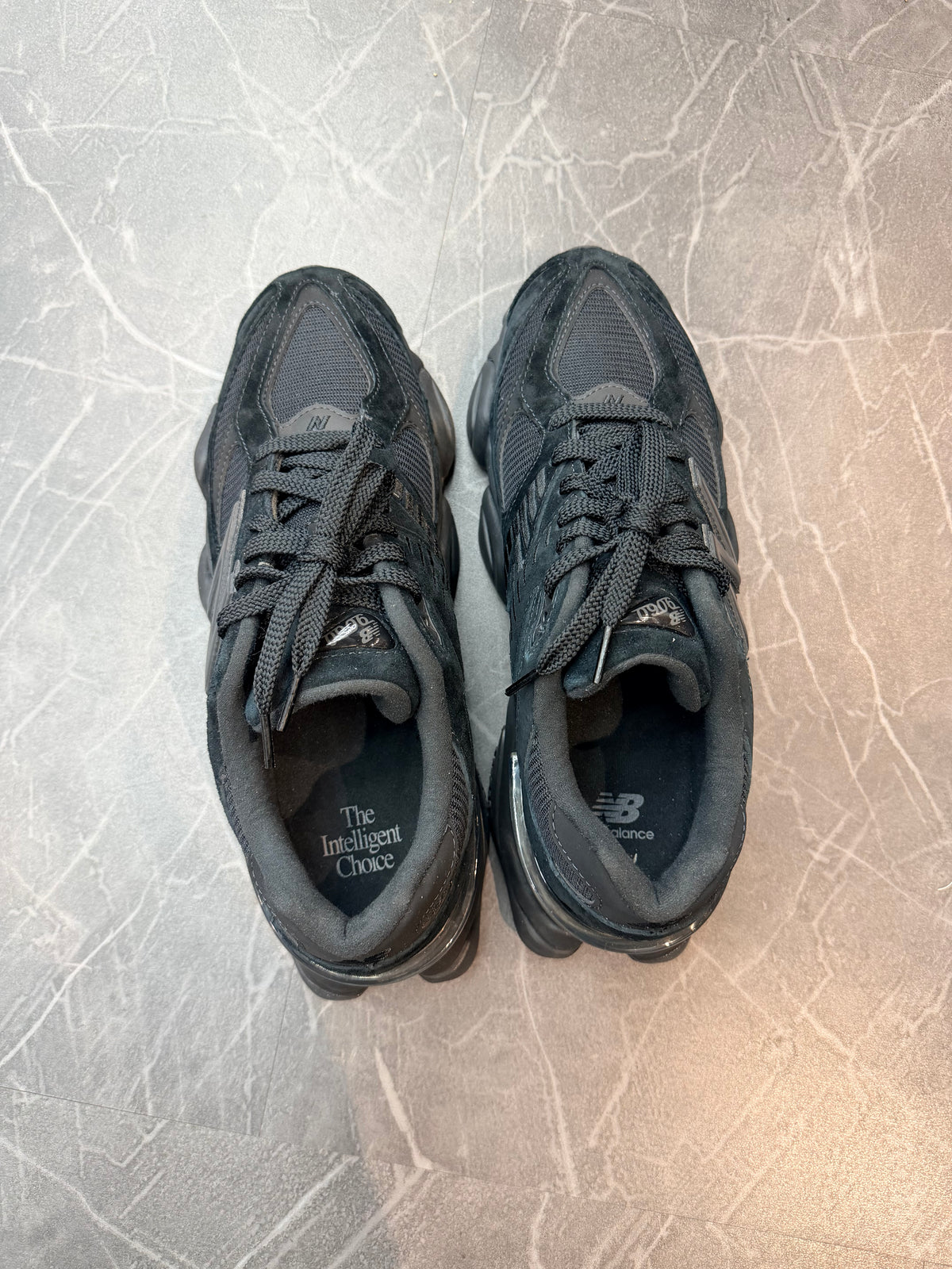 New Balance 9060 Triple Black