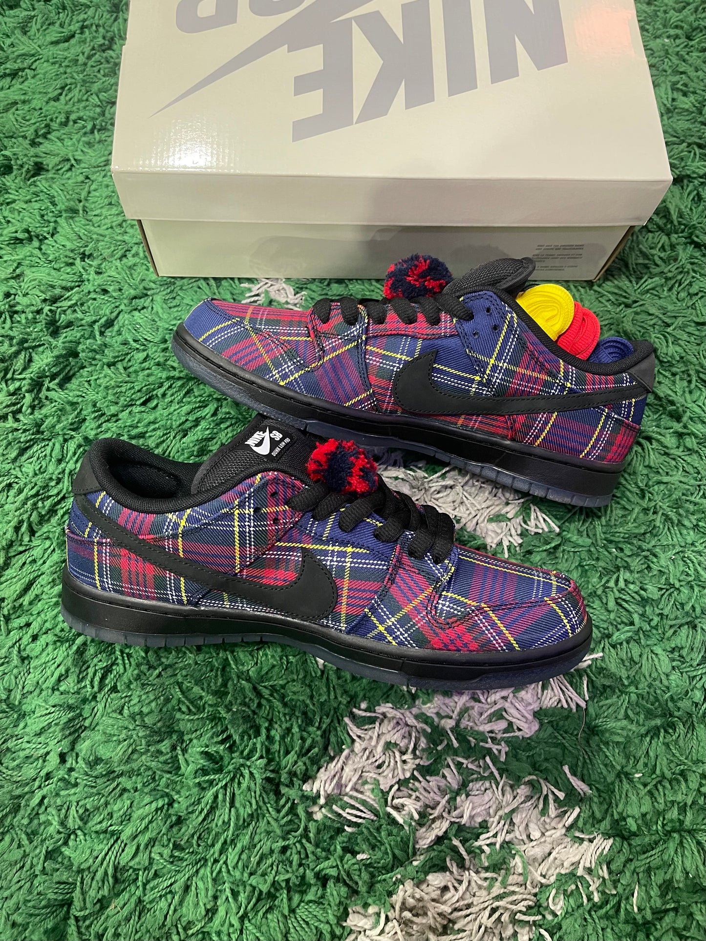 Nike SB Dunk Low “Nardwaur”