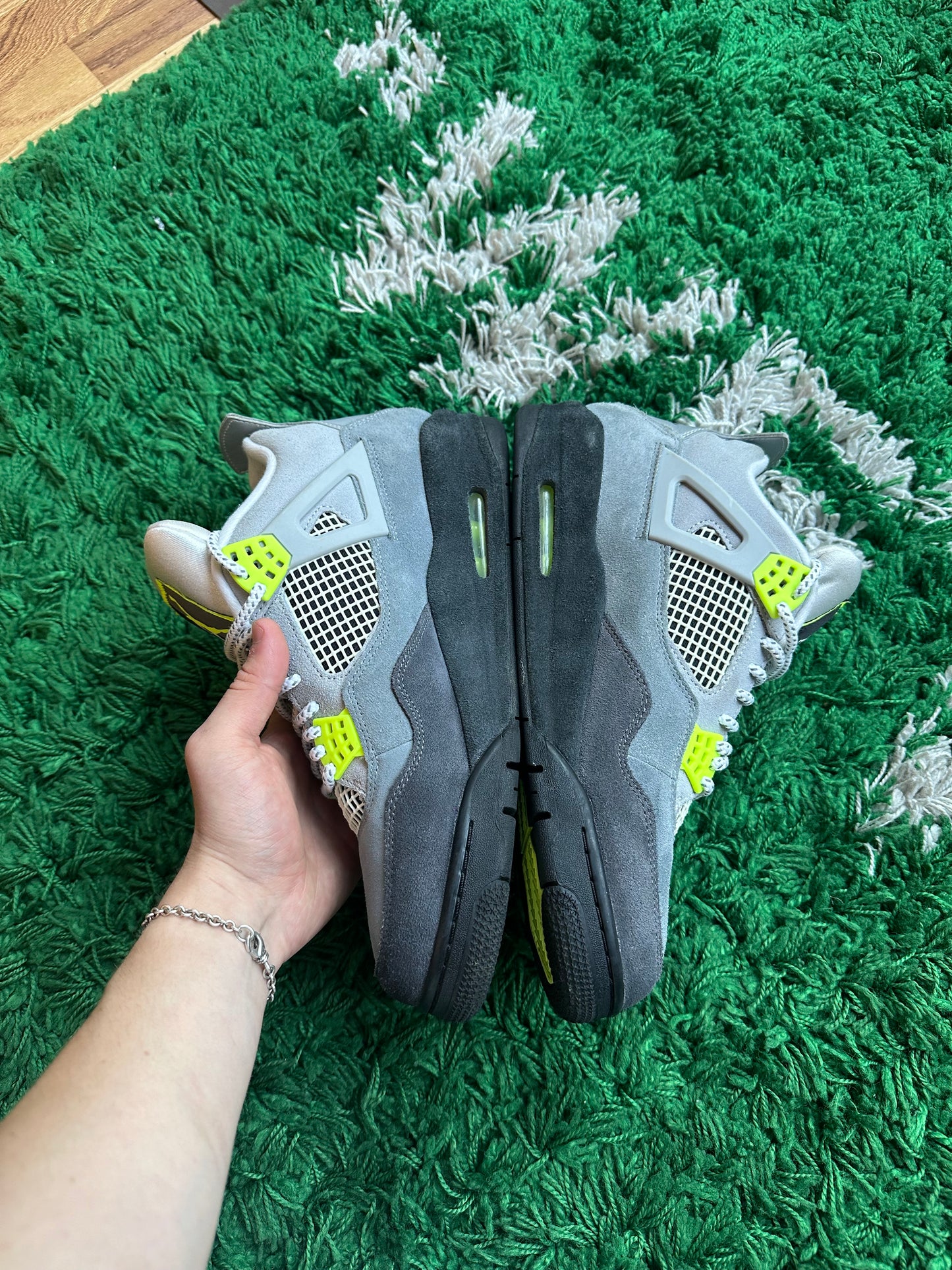 Jordan 4 SE 95 Neon